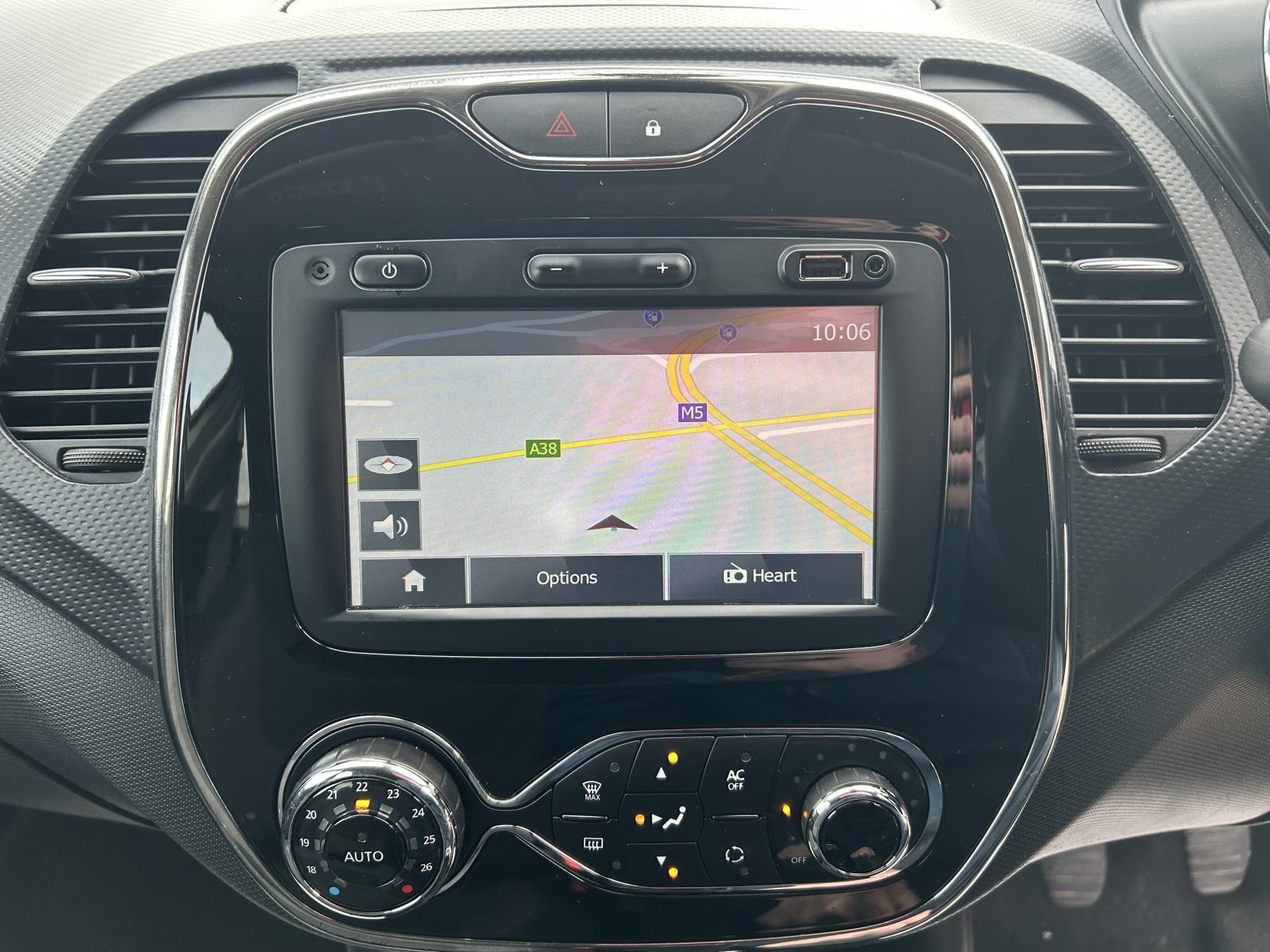 Renault Captur 1.5 dCi ENERGY Dynamique S MediaNav SUV 5dr Diesel Manual Euro 5 (s/s) (90 ps)