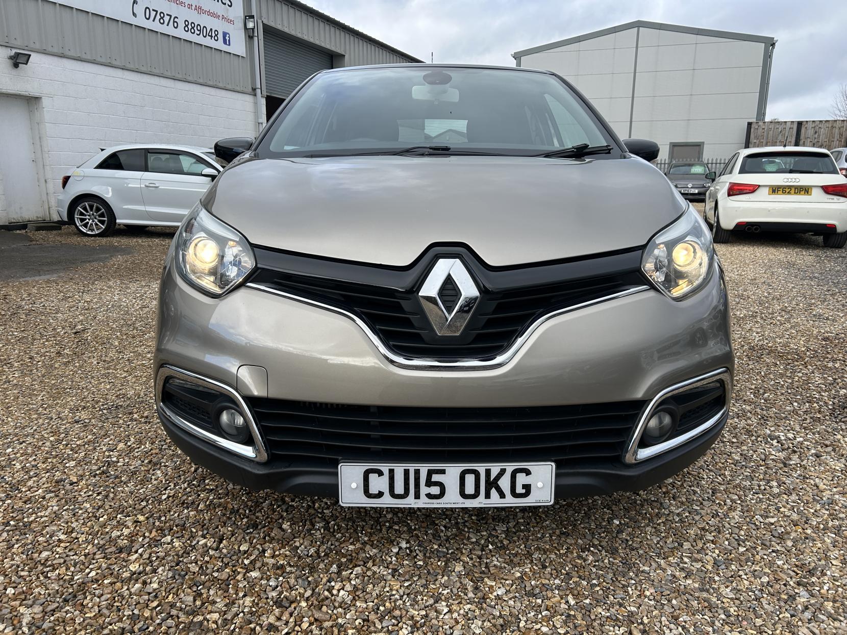 Renault Captur 1.5 dCi ENERGY Dynamique S MediaNav SUV 5dr Diesel Manual Euro 5 (s/s) (90 ps)