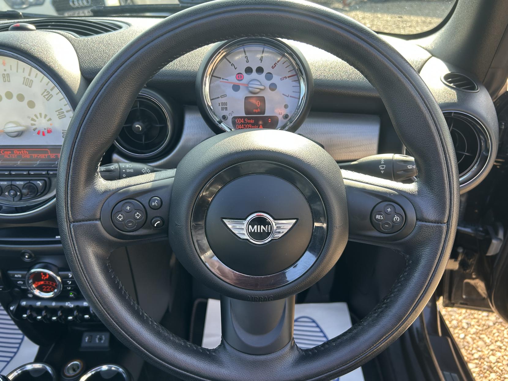 MINI Convertible 1.6 Cooper D Highgate Convertible 2dr Diesel Manual Euro 5 (s/s) (112 ps)