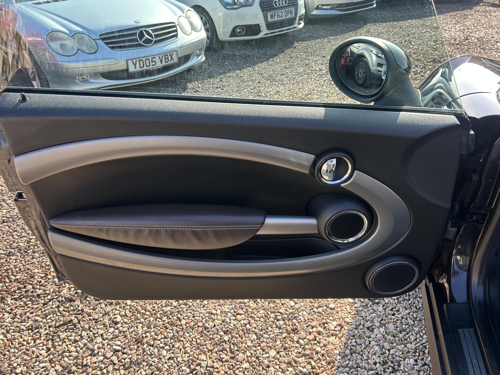 MINI Convertible 1.6 Cooper D Highgate Convertible 2dr Diesel Manual Euro 5 (s/s) (112 ps)