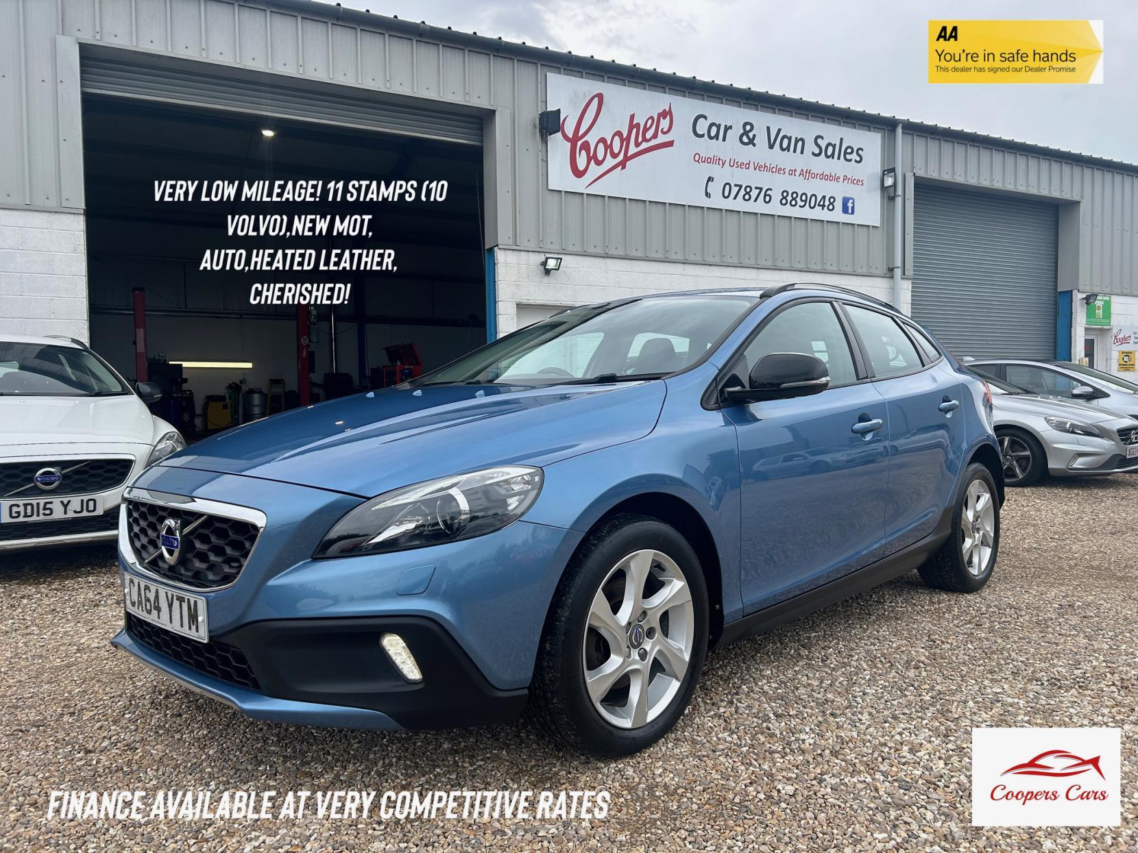 Volvo V40 Cross Country 1.6 D2 Lux Hatchback 5dr Diesel Powershift Euro 5 (s/s) (115 ps)