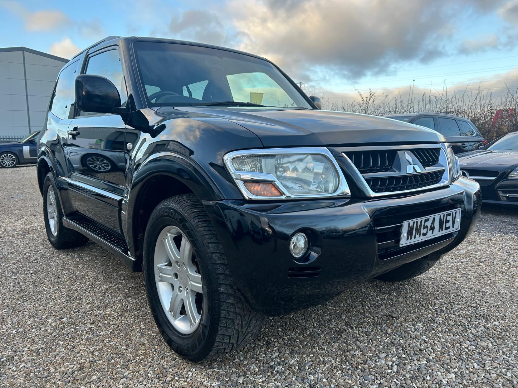 Mitsubishi Shogun 3.2 DI-D Warrior SUV 3dr Diesel Automatic (278 g/km, 158 bhp)