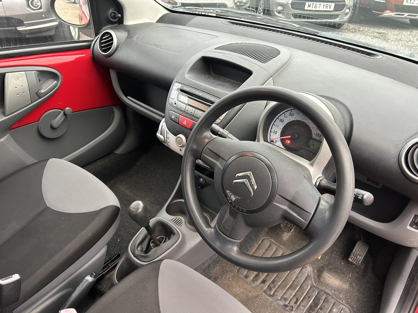 Citroen C1 1.0i Vibe Hatchback 5dr Petrol Manual Euro 4 (67 ps)