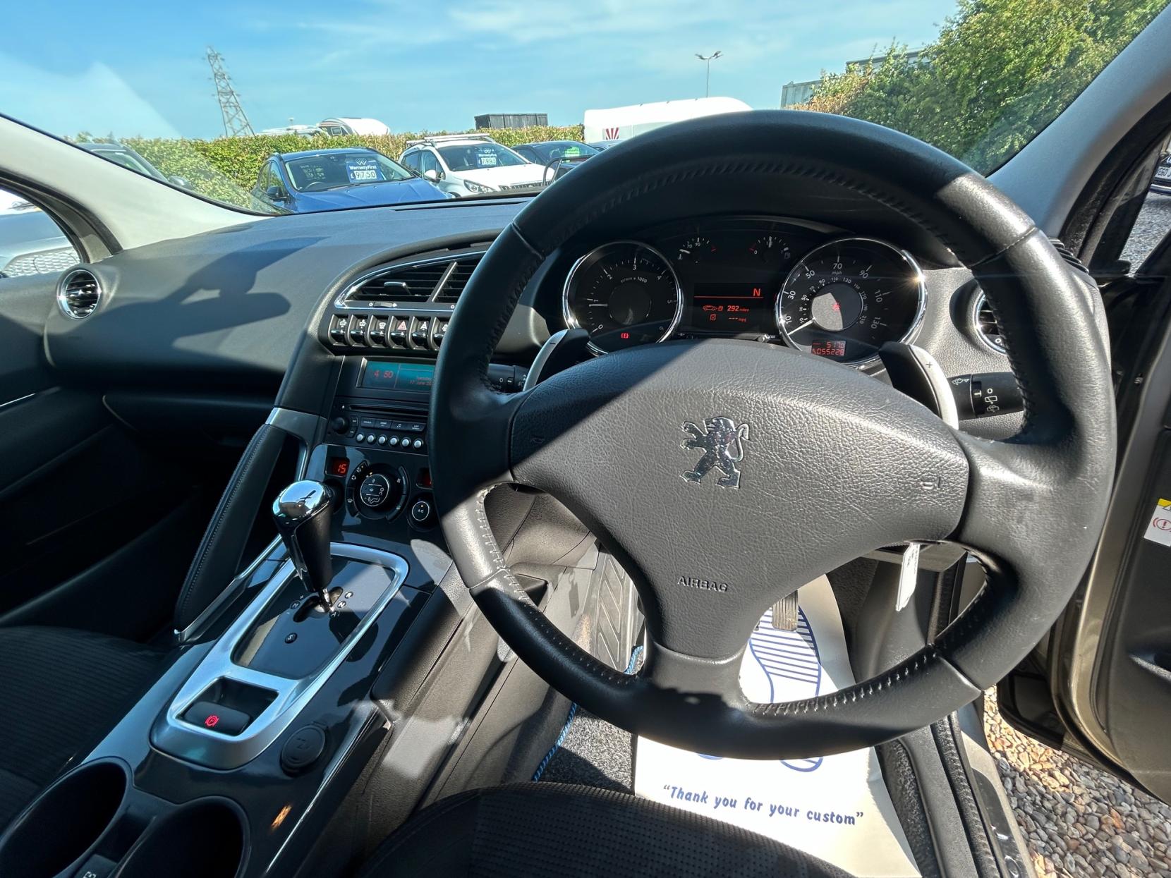 Peugeot 3008 1.6 HDi Exclusive SUV 5dr Diesel EGC Euro 4 (110 bhp)