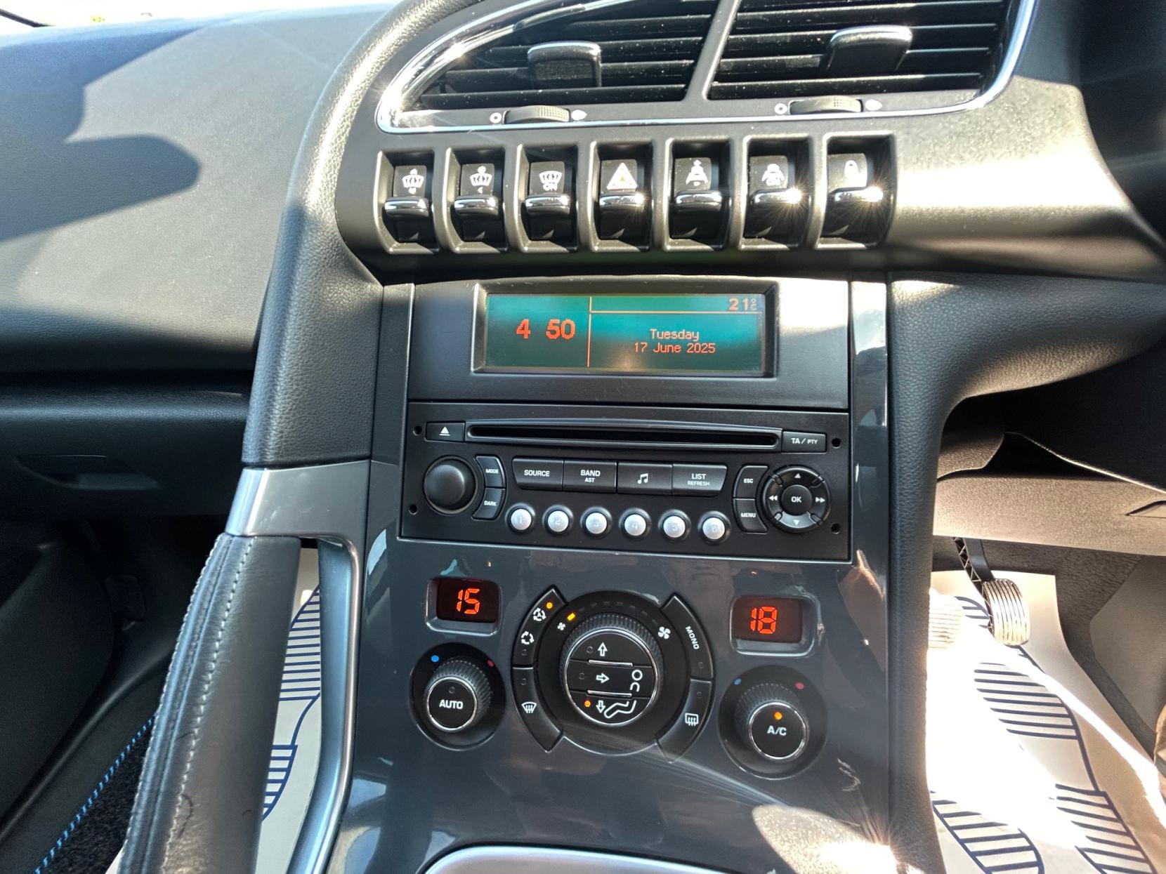 Peugeot 3008 1.6 HDi Exclusive SUV 5dr Diesel EGC Euro 4 (110 bhp)