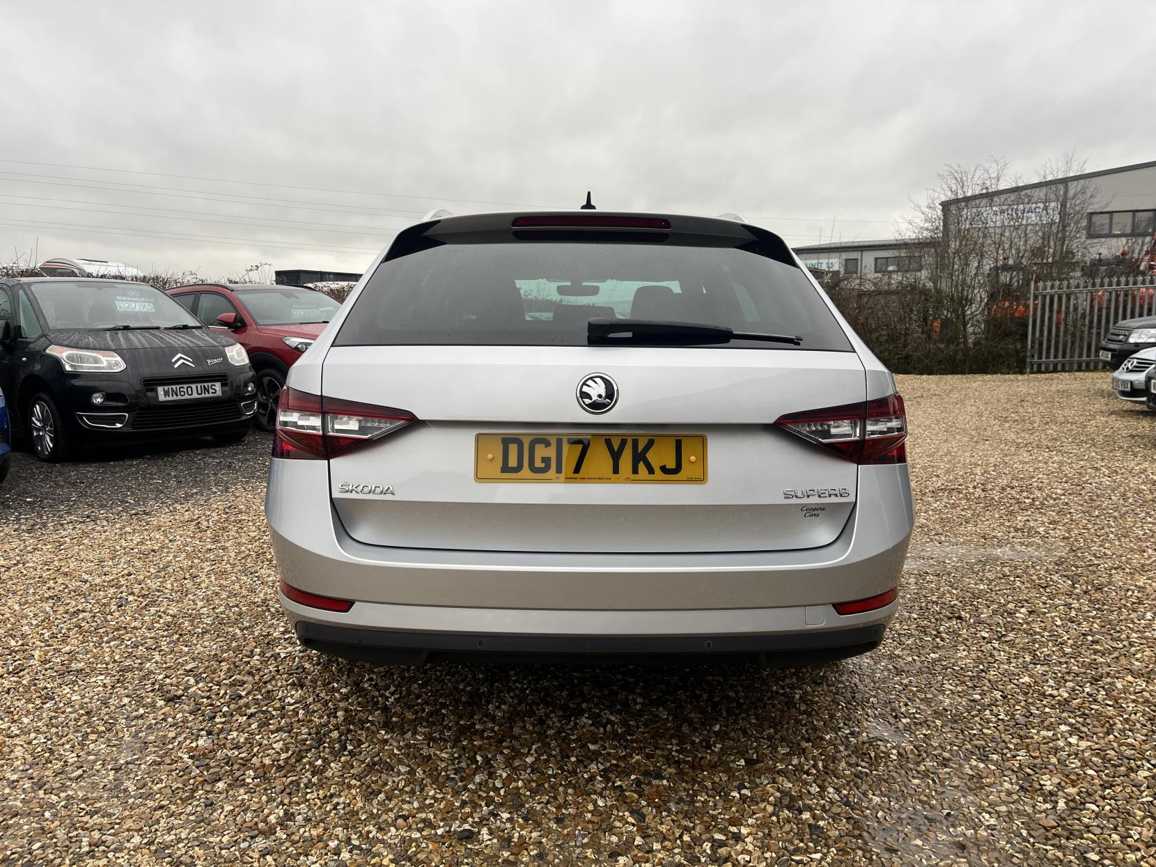 Skoda Superb 2.0 TDI SE L Executive Estate 5dr Diesel DSG Auto 6Spd Euro 6 (s/s) (150 ps)