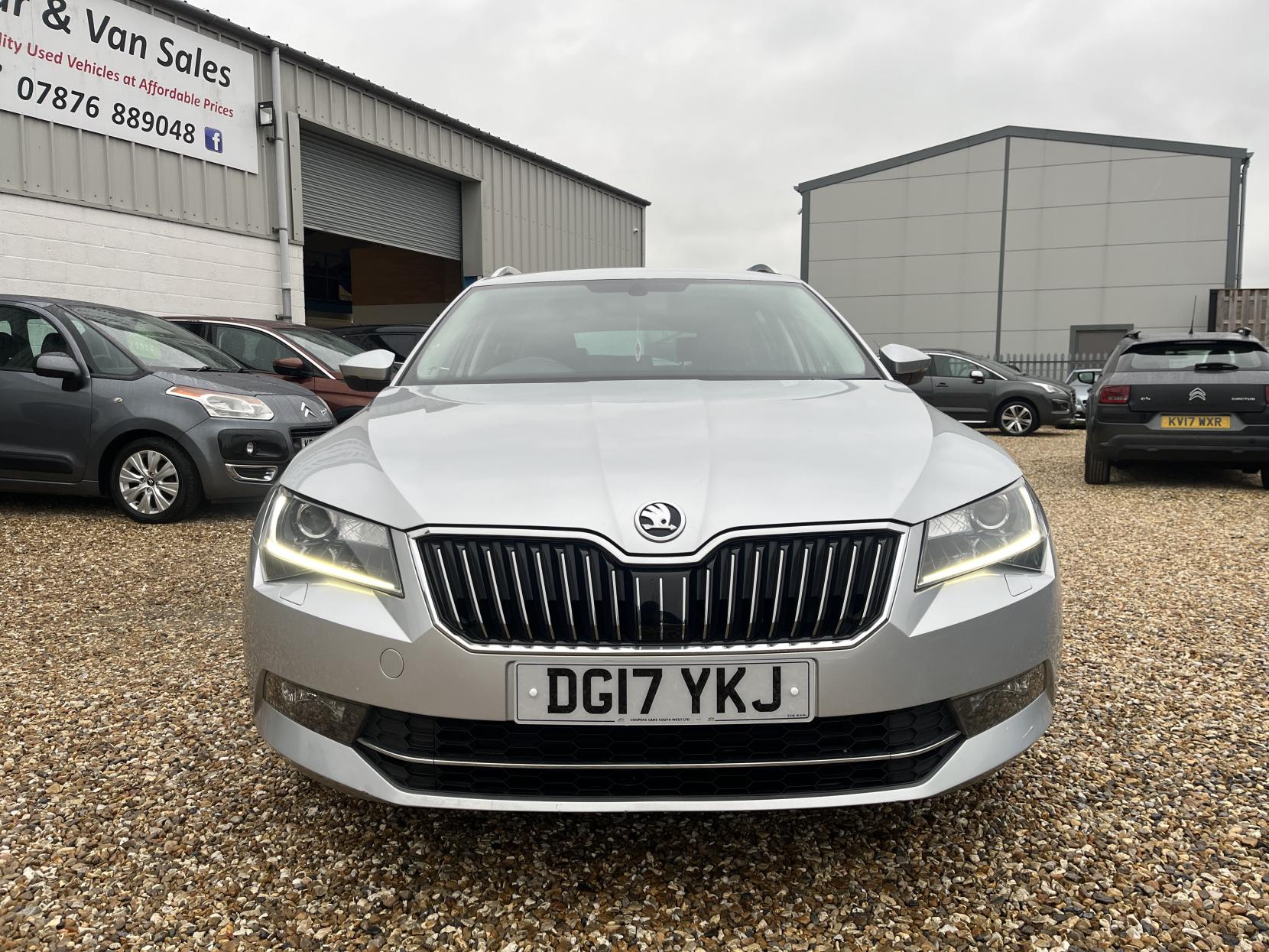 Skoda Superb 2.0 TDI SE L Executive Estate 5dr Diesel DSG Auto 6Spd Euro 6 (s/s) (150 ps)