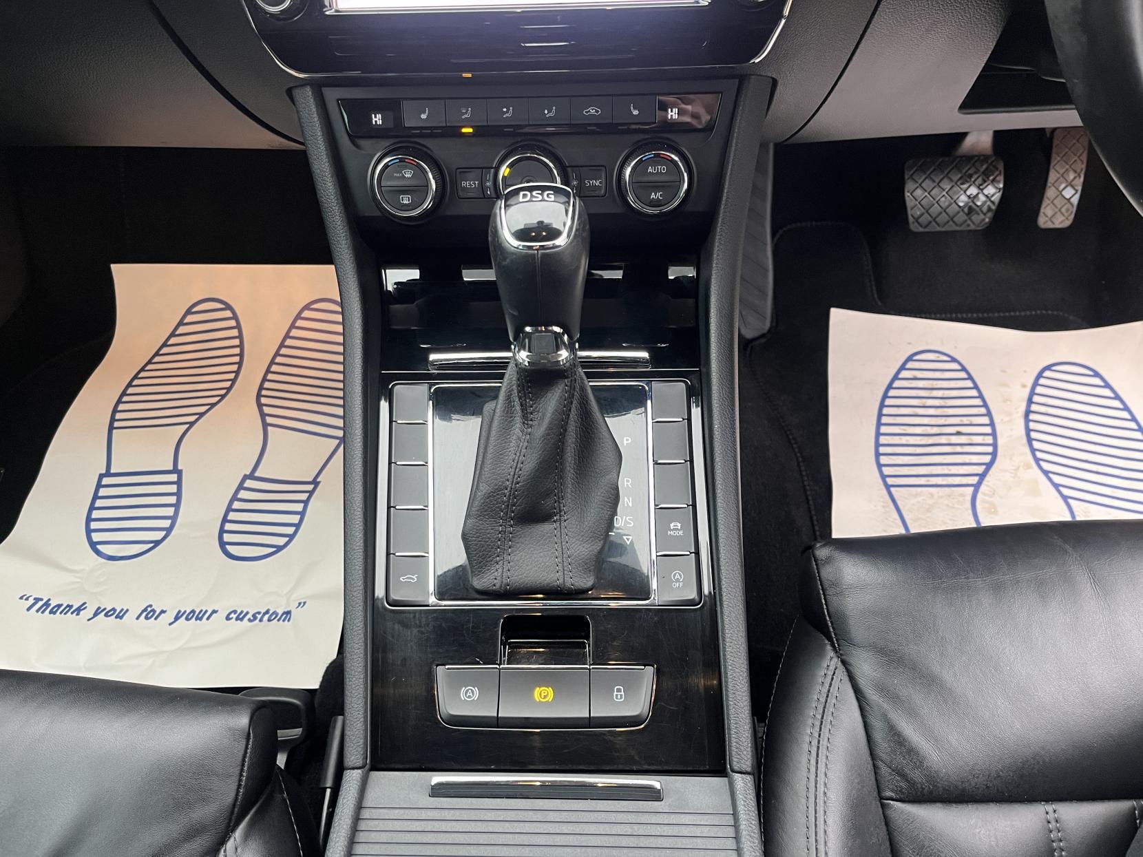 Skoda Superb 2.0 TDI SE L Executive Estate 5dr Diesel DSG Auto 6Spd Euro 6 (s/s) (150 ps)