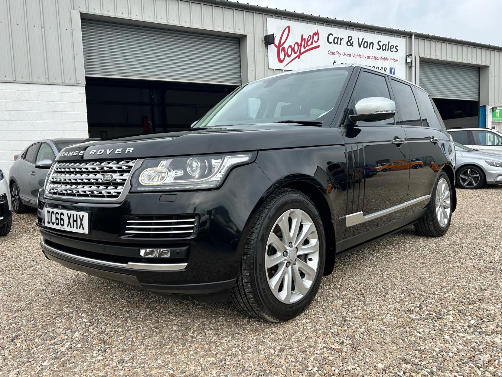 Land Rover Range Rover 4.4 SD V8 Vogue SE SUV 5dr Diesel Auto 4WD Euro 6 (s/s) (339 ps)