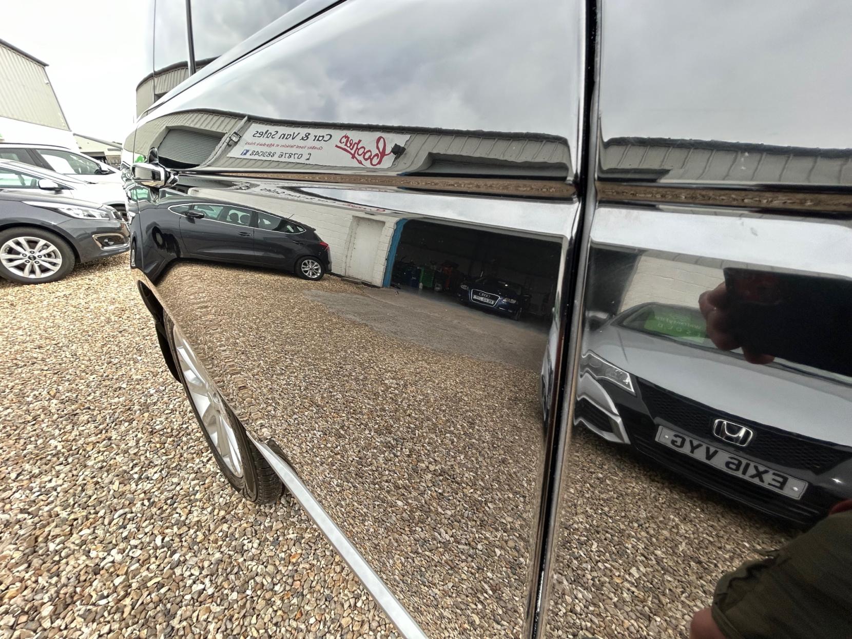 Land Rover Range Rover 4.4 SD V8 Vogue SE SUV 5dr Diesel Auto 4WD Euro 6 (s/s) (339 ps)
