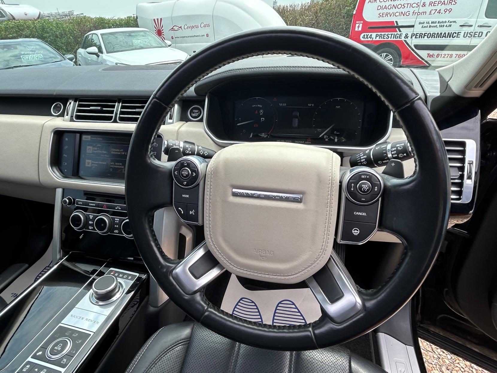 Land Rover Range Rover 4.4 SD V8 Vogue SE SUV 5dr Diesel Auto 4WD Euro 6 (s/s) (339 ps)