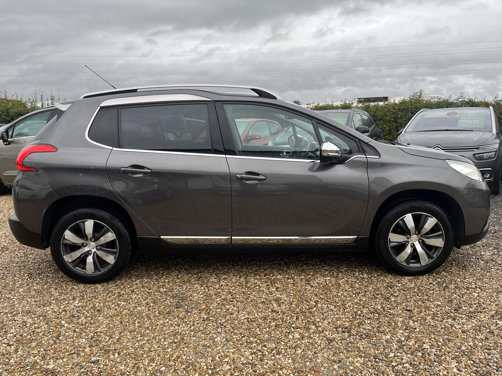 Peugeot 2008 1.6 e-HDi Allure SUV 5dr Diesel Manual Euro 5 (s/s) (92 ps)