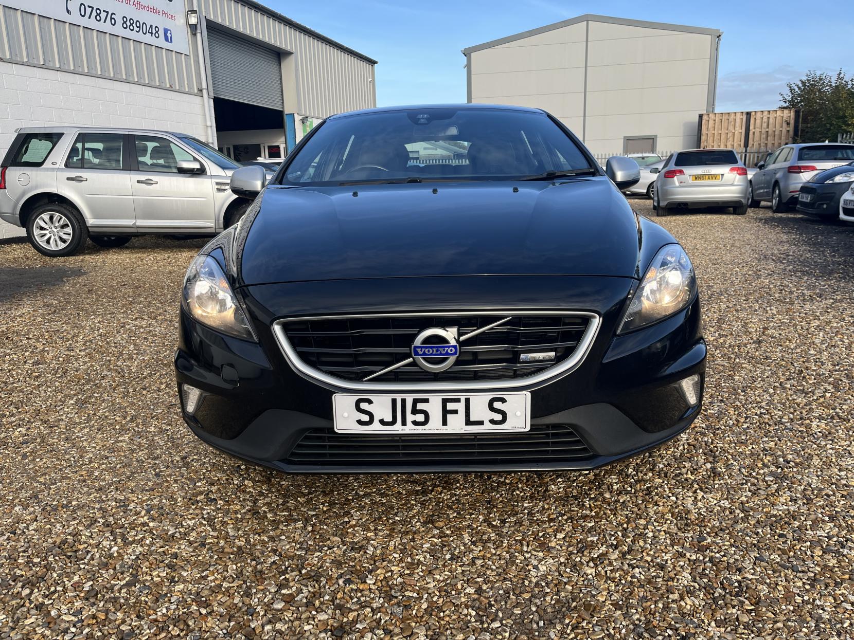 Volvo V40 1.6 D2 R-Design Hatchback 5dr Diesel Manual Euro 5 (s/s) (115 ps)