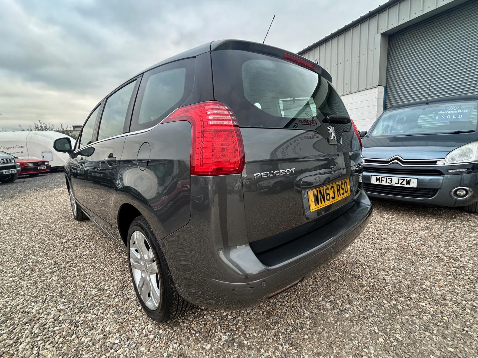 Peugeot 5008 1.6 VTi Active MPV 5dr Petrol Manual Euro 5 (120 ps)