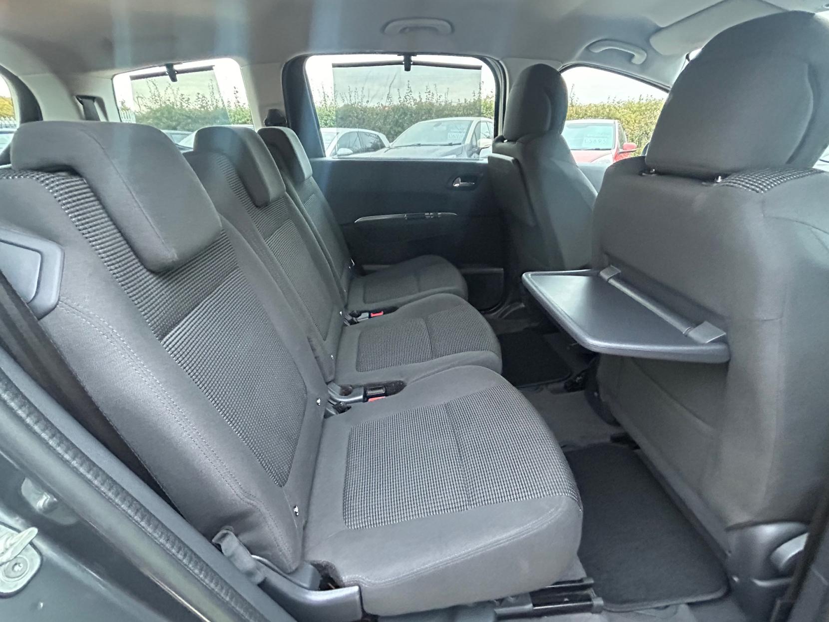 Peugeot 5008 1.6 VTi Active MPV 5dr Petrol Manual Euro 5 (120 ps)