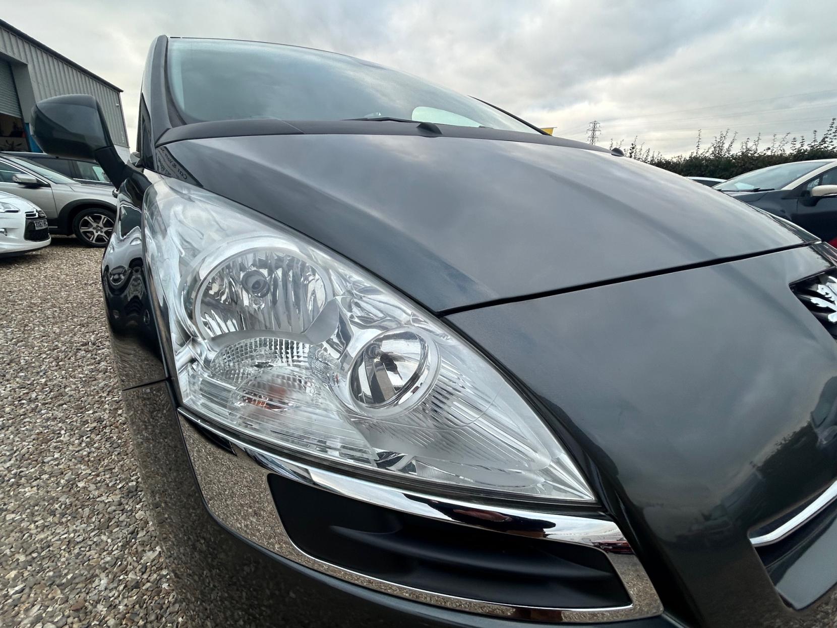 Peugeot 5008 1.6 VTi Active MPV 5dr Petrol Manual Euro 5 (120 ps)