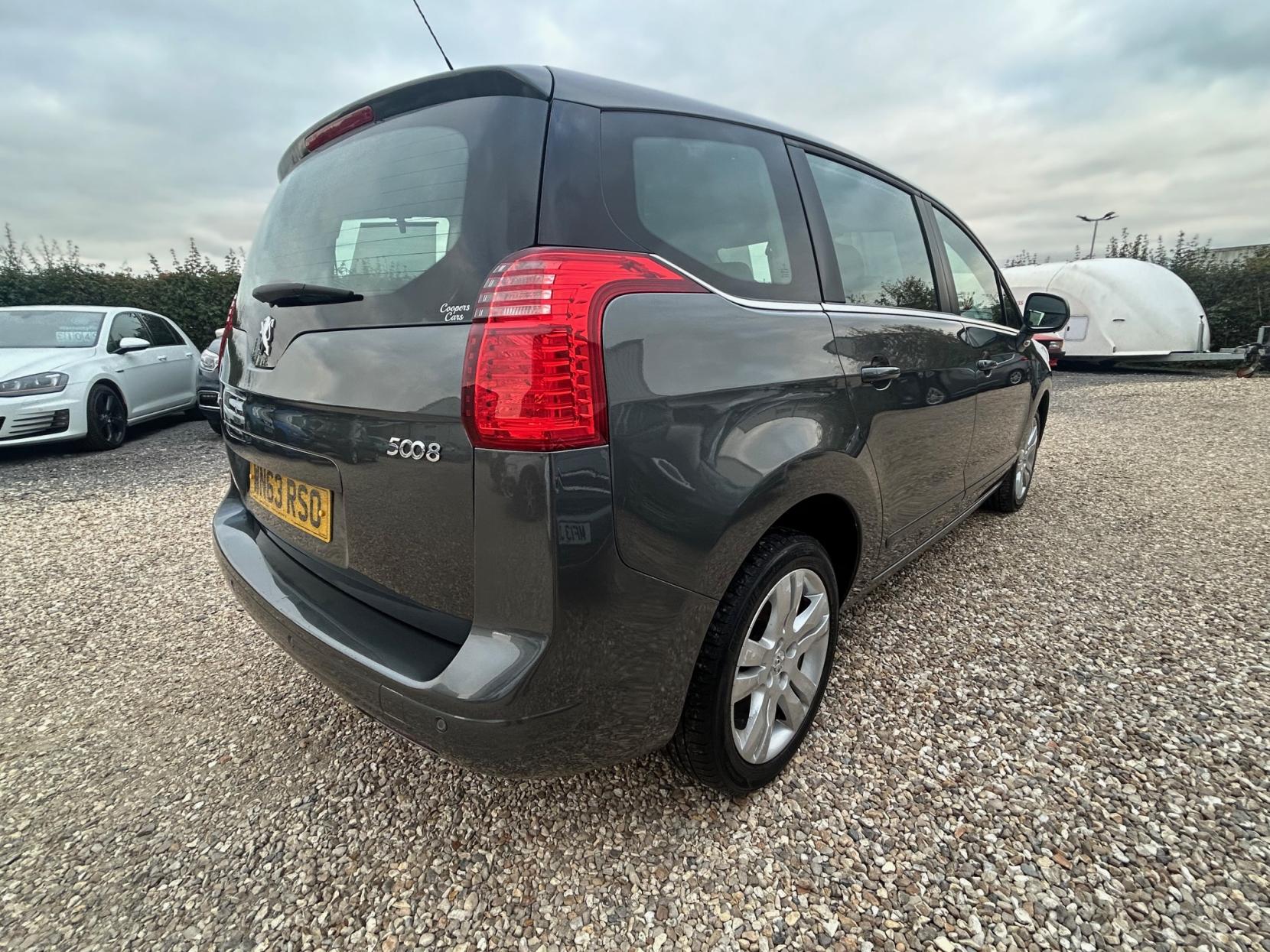 Peugeot 5008 1.6 VTi Active MPV 5dr Petrol Manual Euro 5 (120 ps)