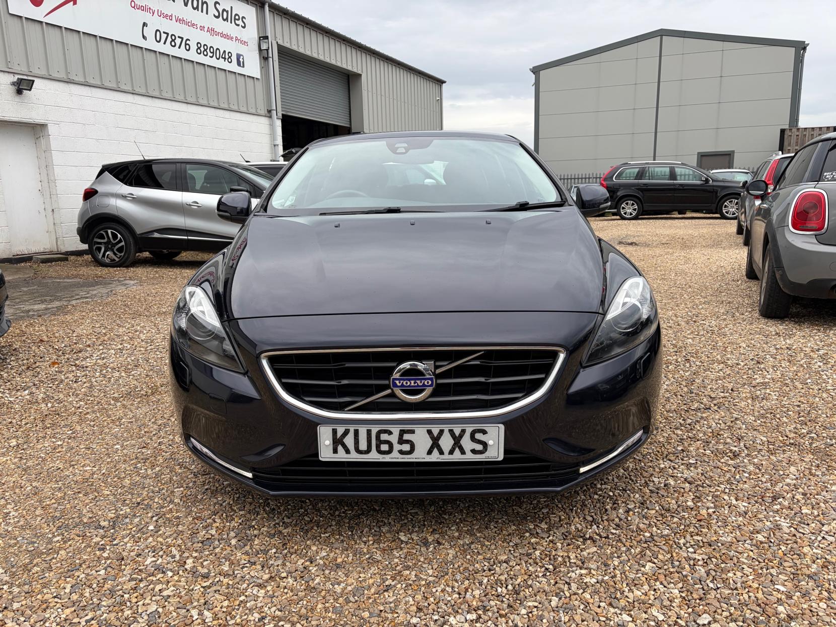 Volvo V40 2.0 D2 SE Lux Nav Hatchback 5dr Diesel Manual Euro 6 (s/s) (120 ps)