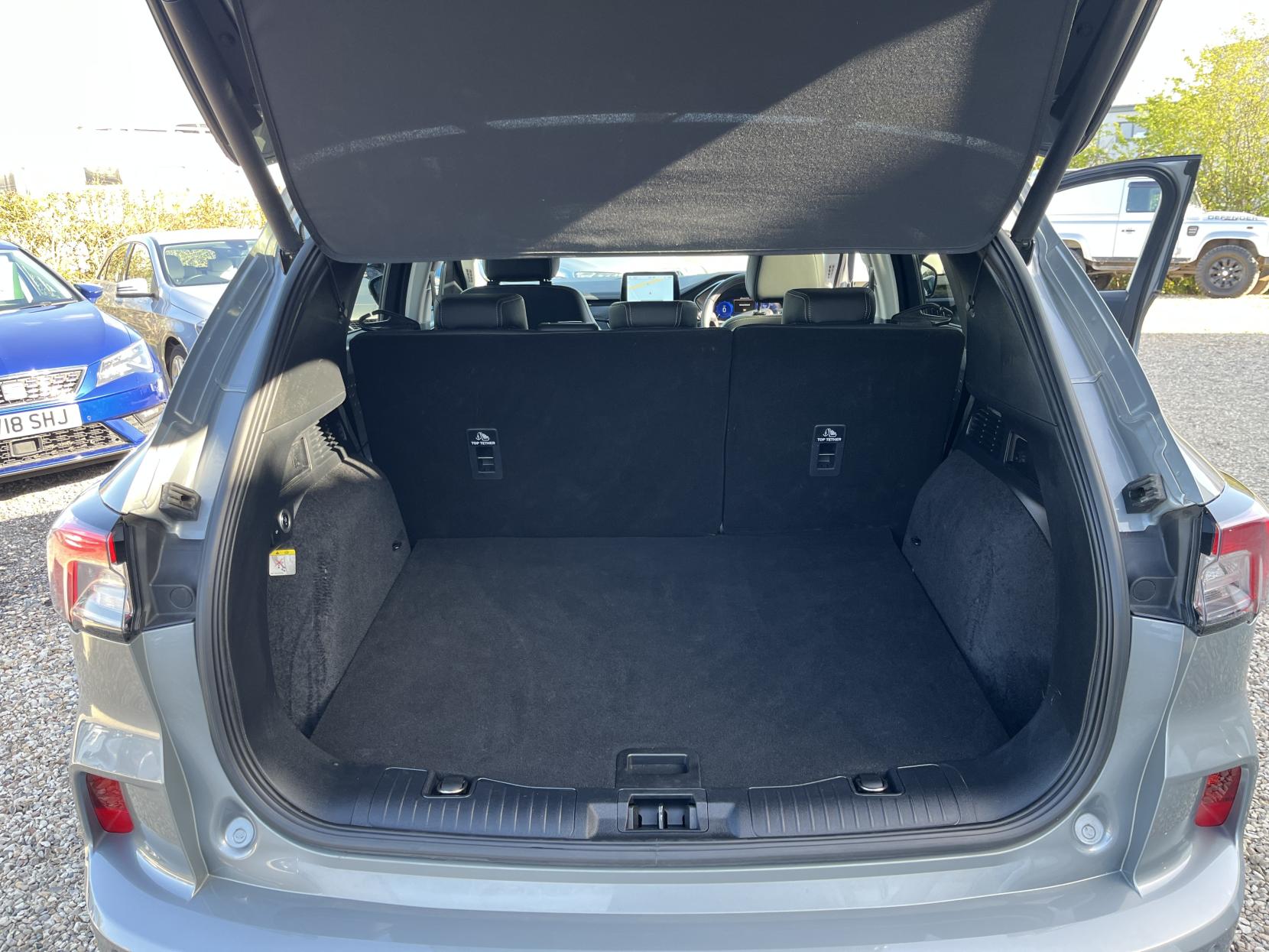 Ford Kuga 2.5 Duratec 14.4kWh Vignale SUV 5dr Petrol Plug-in Hybrid CVT Euro 6 (s/s) (225 ps)