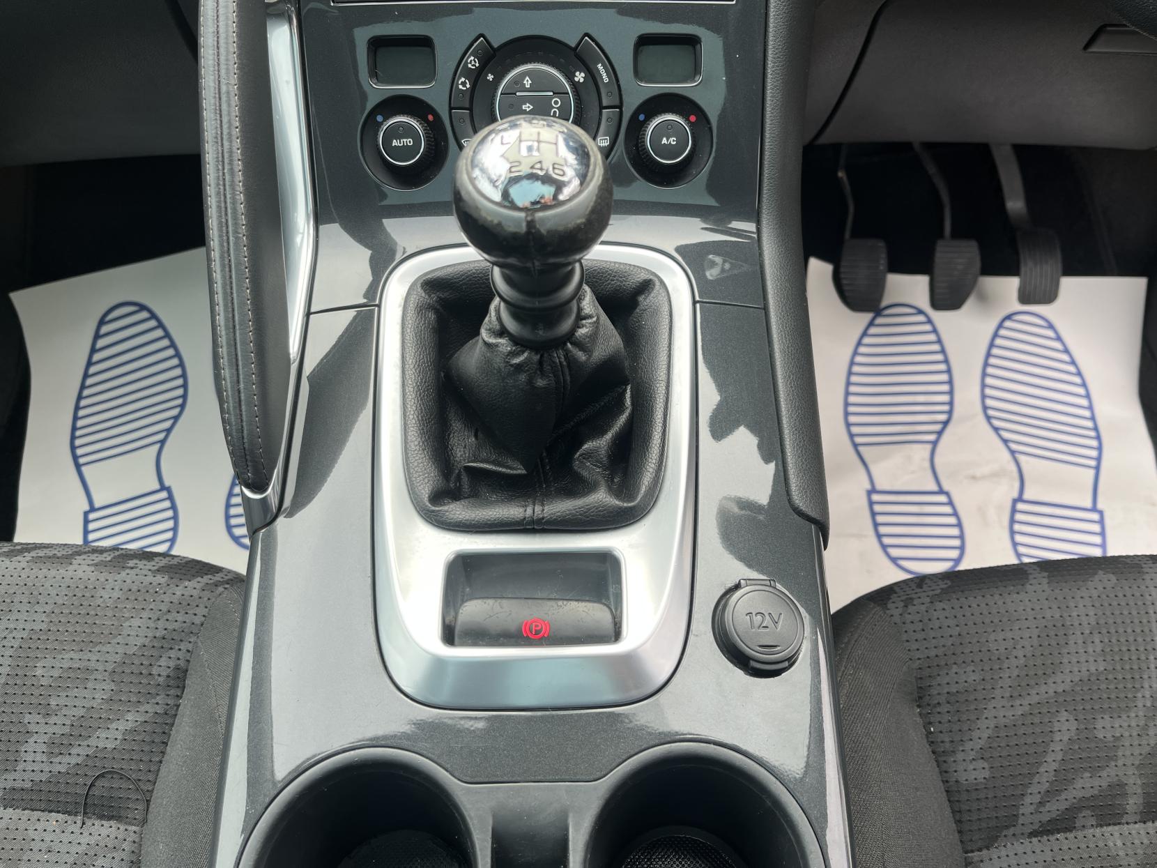 Peugeot 3008 1.6 HDi Allure SUV 5dr Diesel Manual Euro 5 (115 ps)