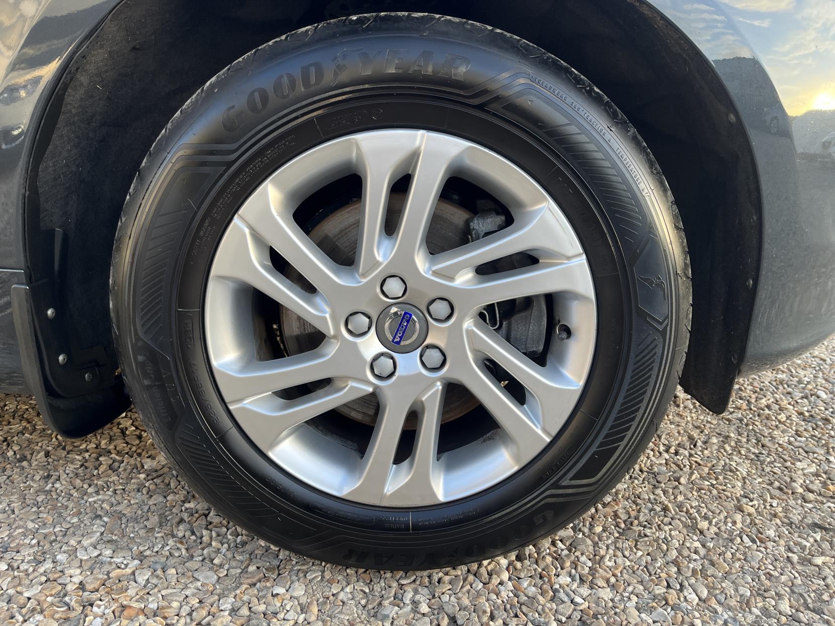 Volvo XC60 2.0 D4 SE Nav SUV 5dr Diesel Auto Euro 6 (s/s) (190 ps)