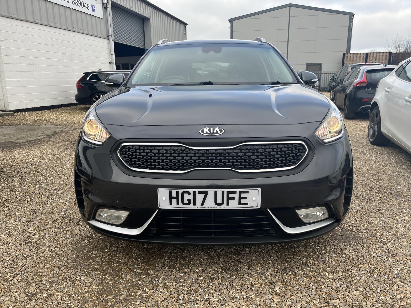 Kia Niro 1.6h GDi 2 SUV 5dr Petrol Hybrid DCT Euro 6 (s/s) (139 bhp)