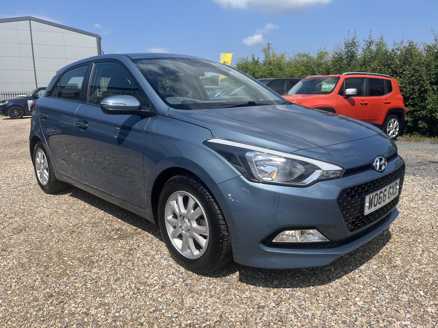 Hyundai i20 1.2 SE Hatchback 5dr Petrol Manual Euro 6 (84 ps)