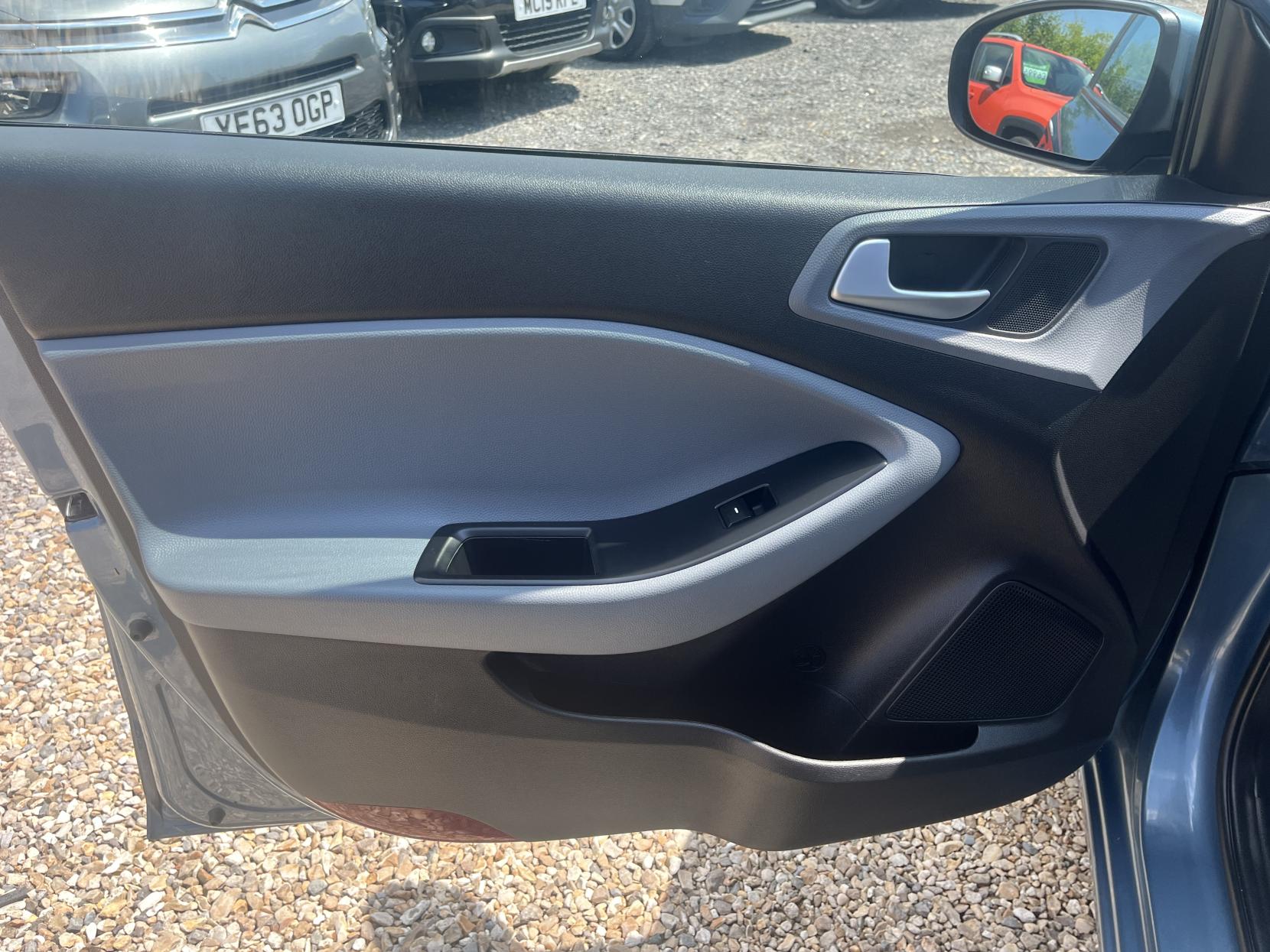 Hyundai i20 1.2 SE Hatchback 5dr Petrol Manual Euro 6 (84 ps)