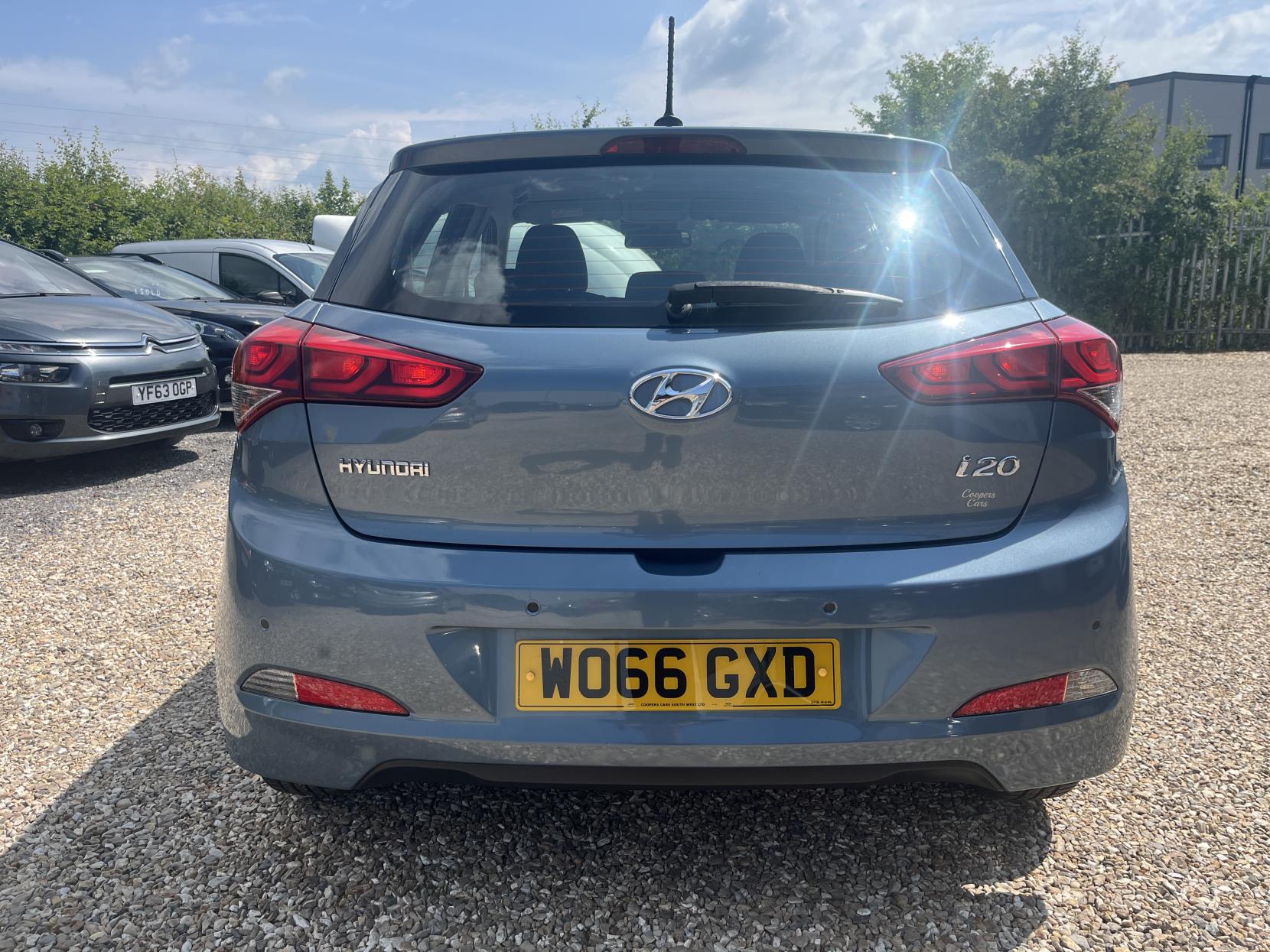 Hyundai i20 1.2 SE Hatchback 5dr Petrol Manual Euro 6 (84 ps)