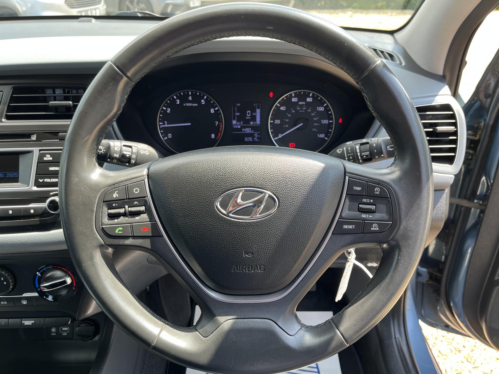 Hyundai i20 1.2 SE Hatchback 5dr Petrol Manual Euro 6 (84 ps)