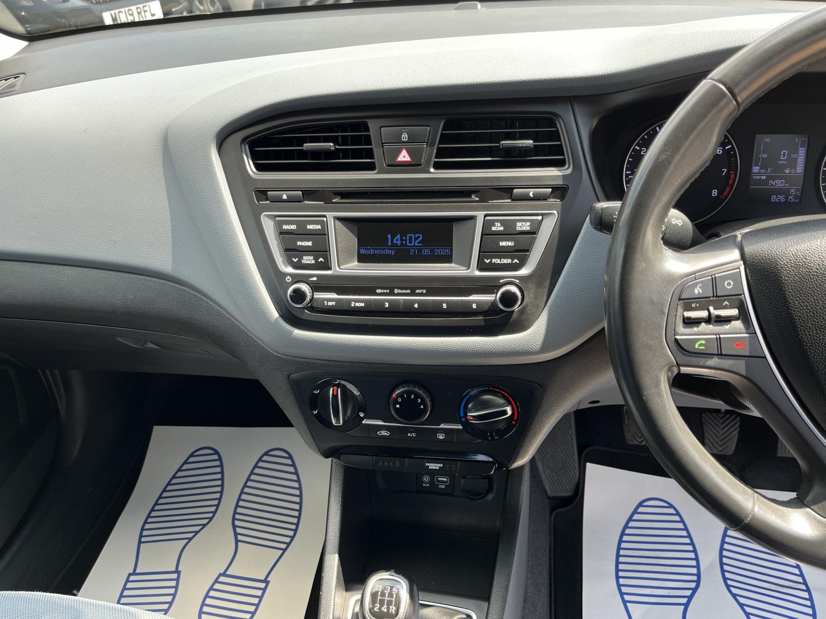 Hyundai i20 1.2 SE Hatchback 5dr Petrol Manual Euro 6 (84 ps)