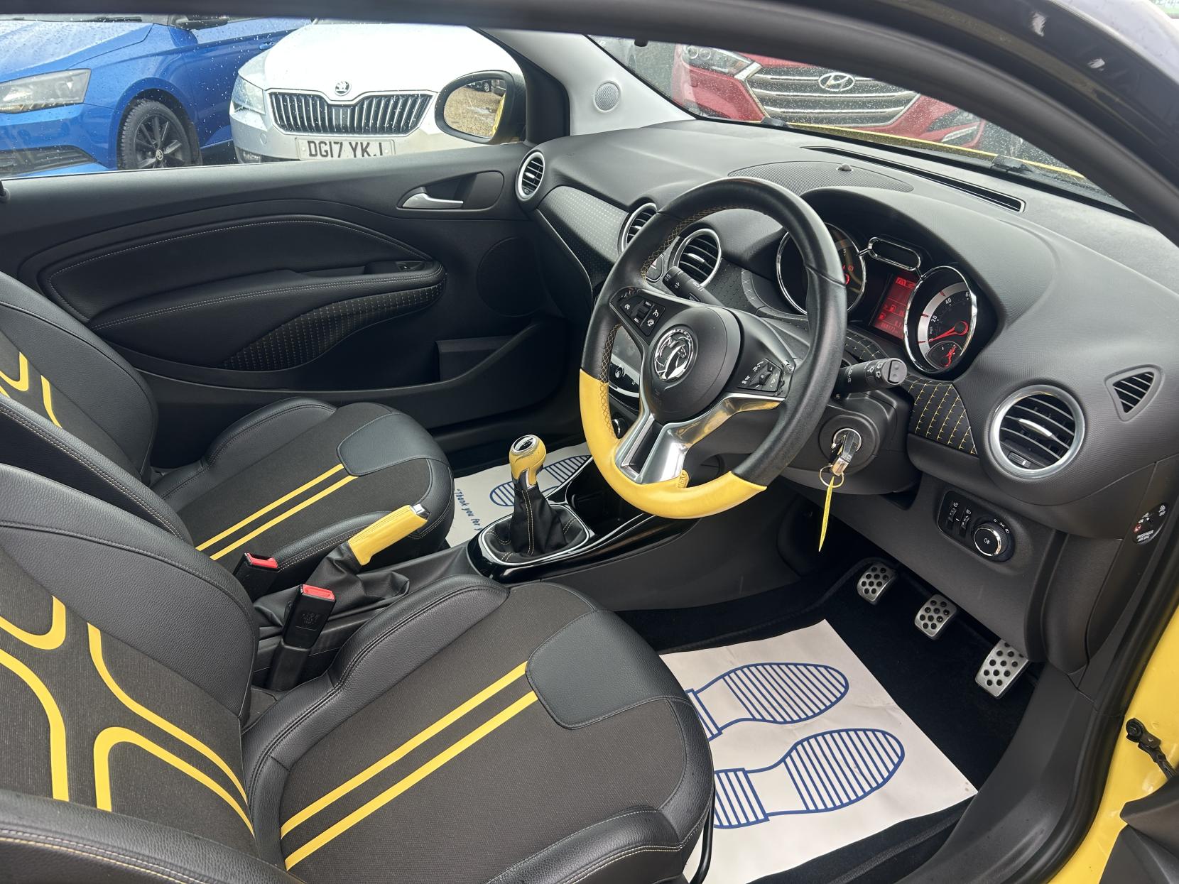 Vauxhall ADAM 1.4 16v SLAM Hatchback 3dr Petrol Manual Euro 5 (100 ps)