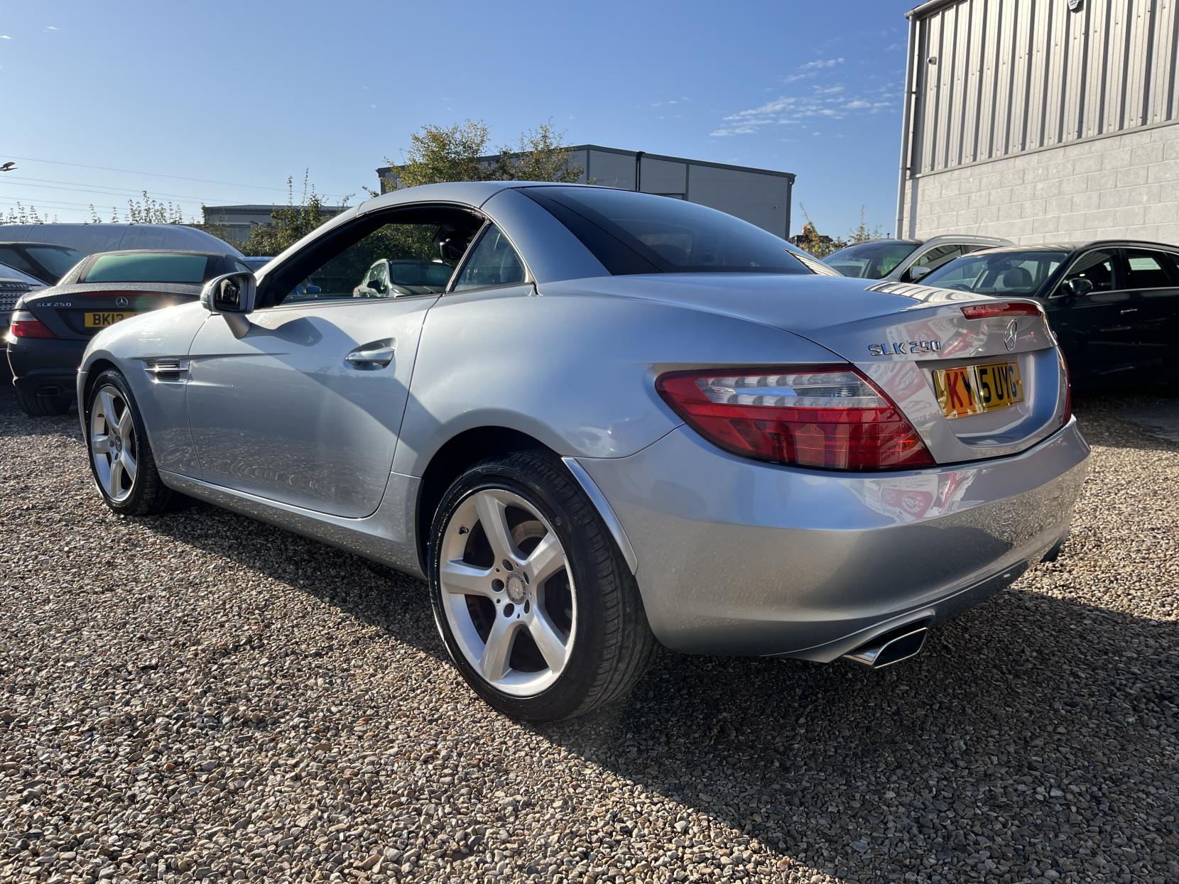Mercedes-Benz SLK 2.1 SLK250 CDI Convertible 2dr Diesel G-Tronic+ Euro 5 (s/s) (204 ps)