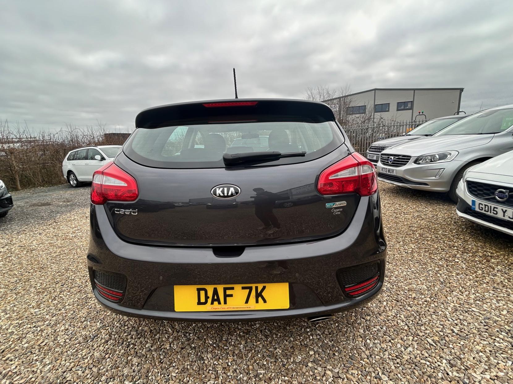 Kia Ceed 1.6 CRDi 2 Hatchback 5dr Diesel DCT Euro 6 (s/s) (134 bhp)