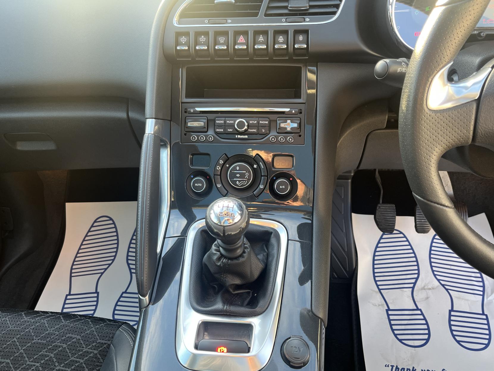 Peugeot 3008 1.6 HDi Allure SUV 5dr Diesel Manual Euro 5 (115 ps)