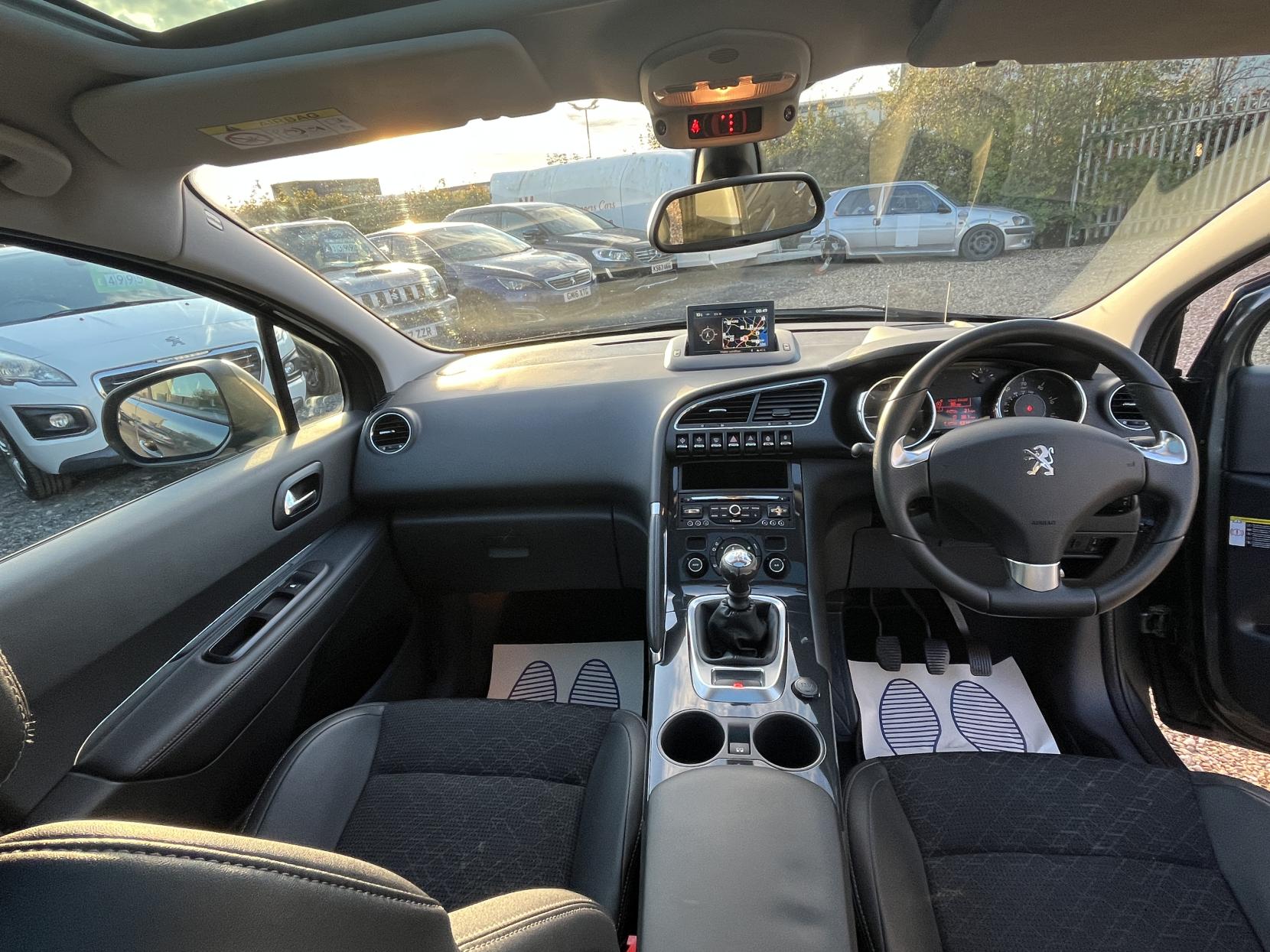 Peugeot 3008 1.6 HDi Allure SUV 5dr Diesel Manual Euro 5 (115 ps)