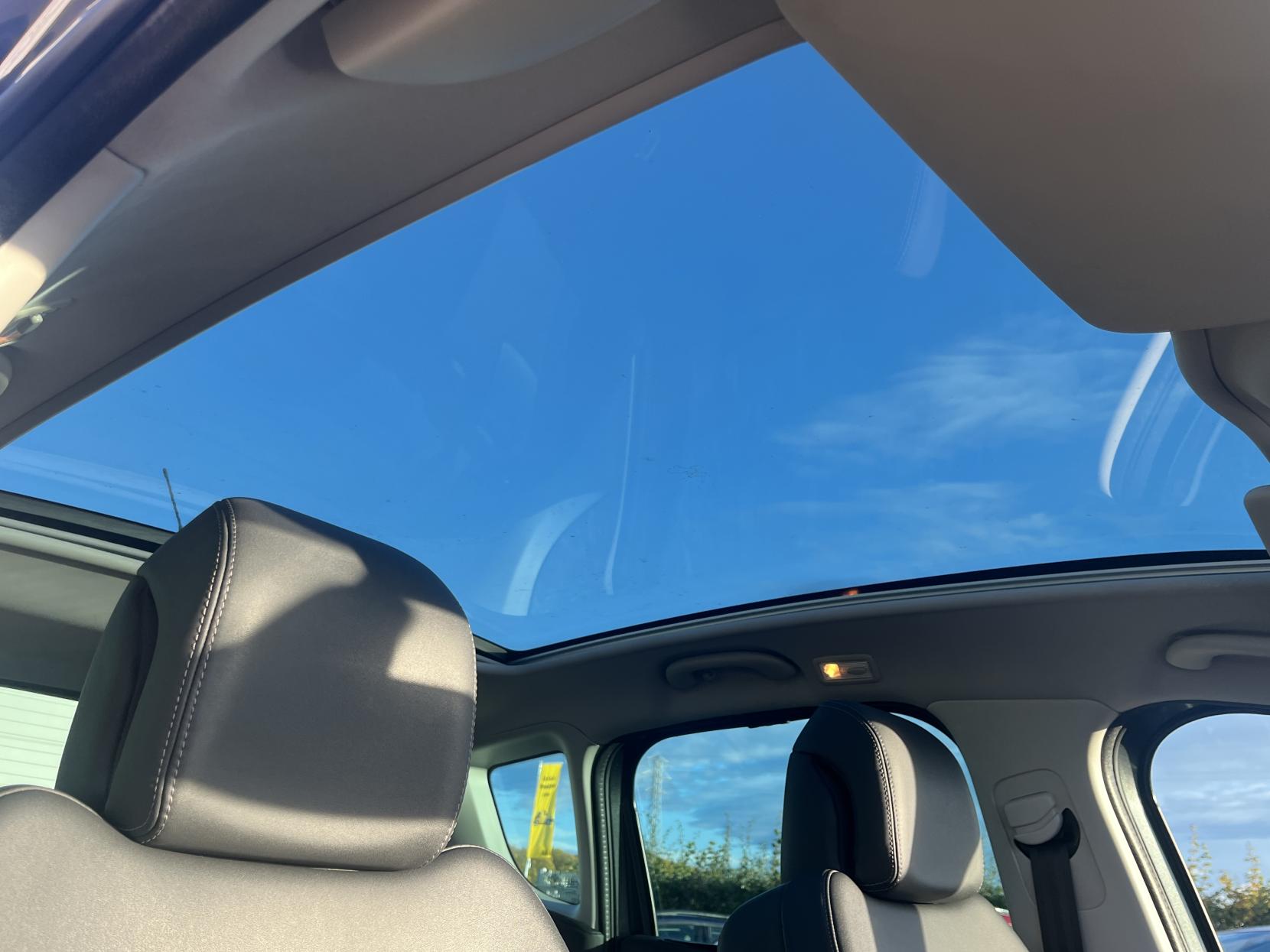 Peugeot 3008 1.6 HDi Allure SUV 5dr Diesel Manual Euro 5 (115 ps)