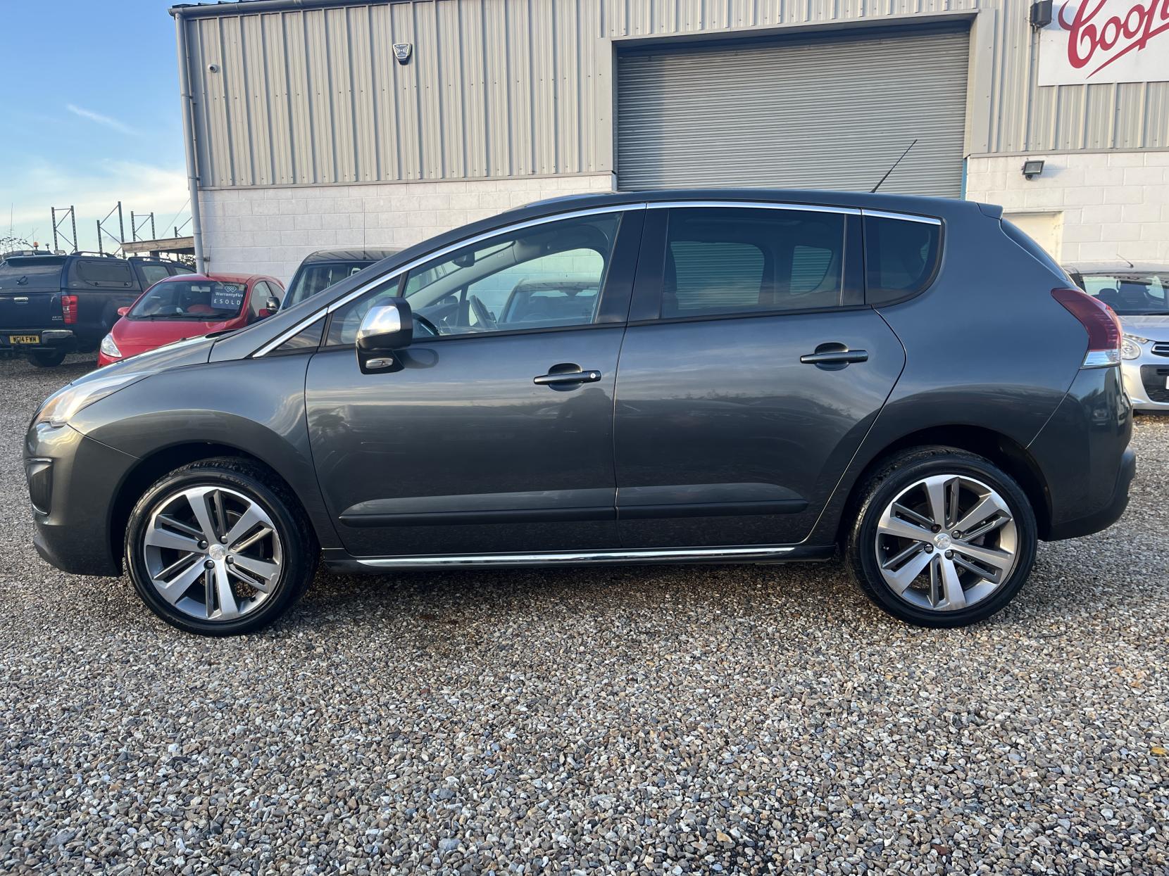 Peugeot 3008 1.6 HDi Allure SUV 5dr Diesel Manual Euro 5 (115 ps)