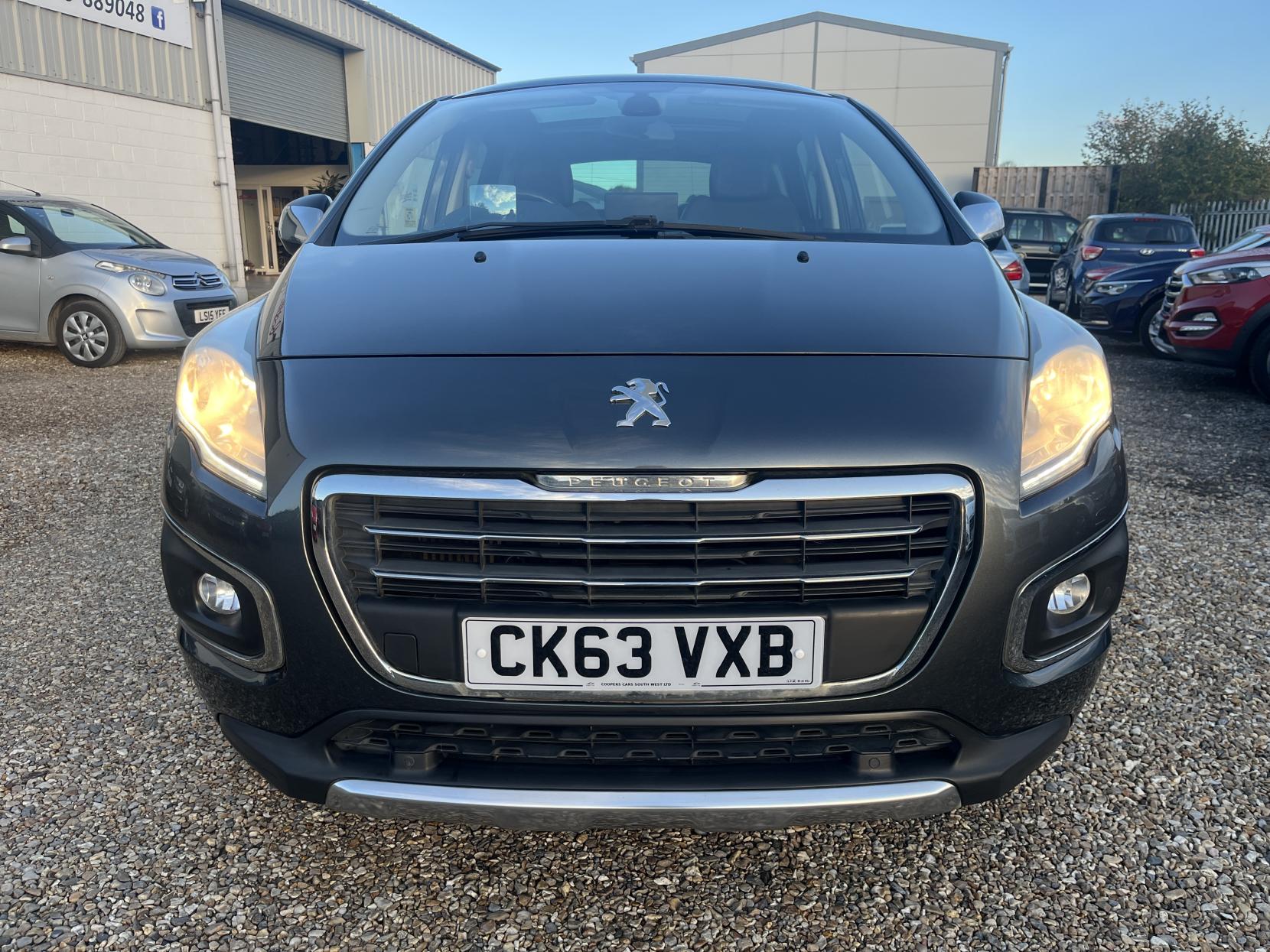 Peugeot 3008 1.6 HDi Allure SUV 5dr Diesel Manual Euro 5 (115 ps)