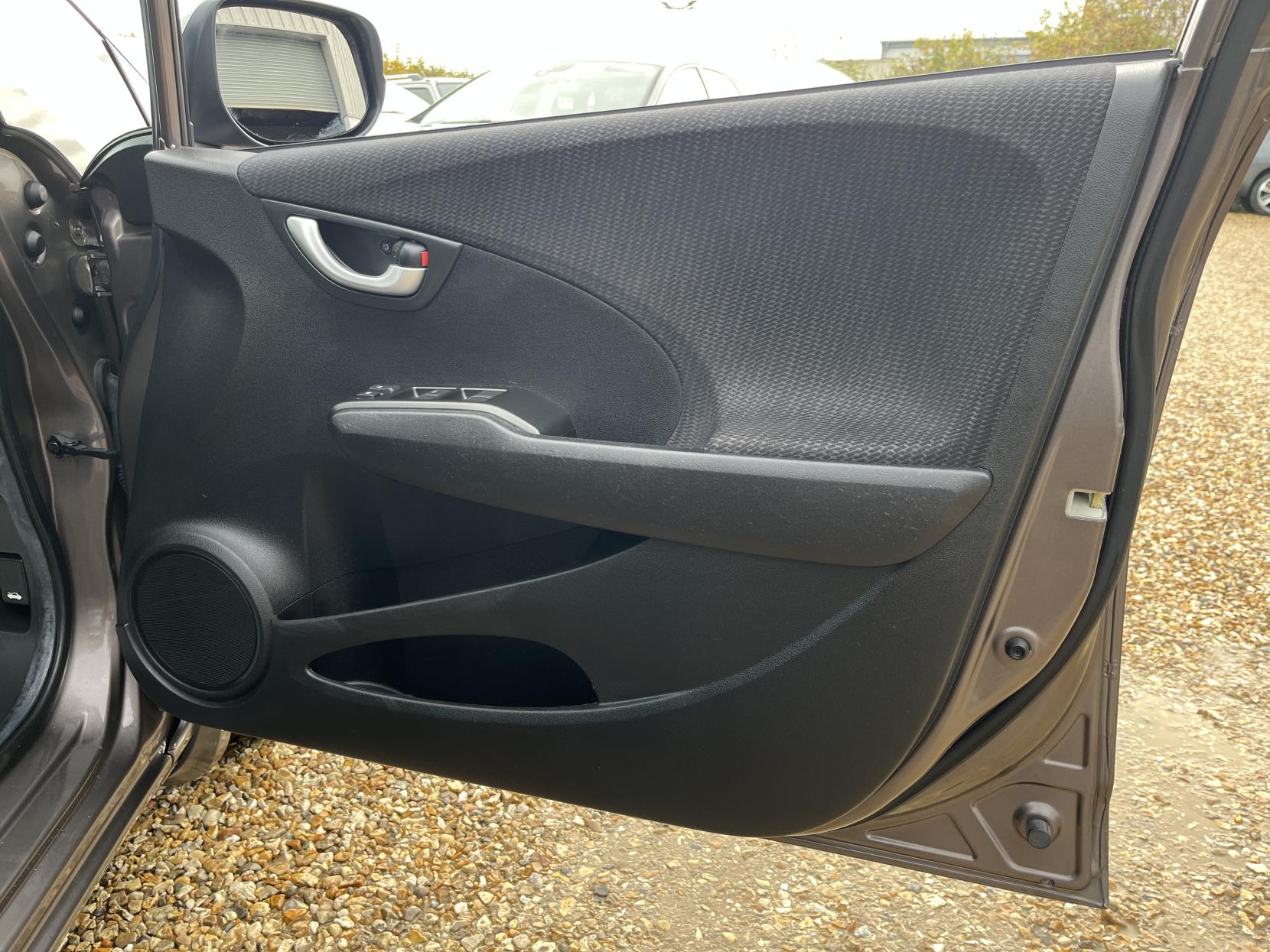 Honda Jazz 1.4 i-VTEC ES Plus Hatchback 5dr Petrol CVT Euro 5 (99 ps)