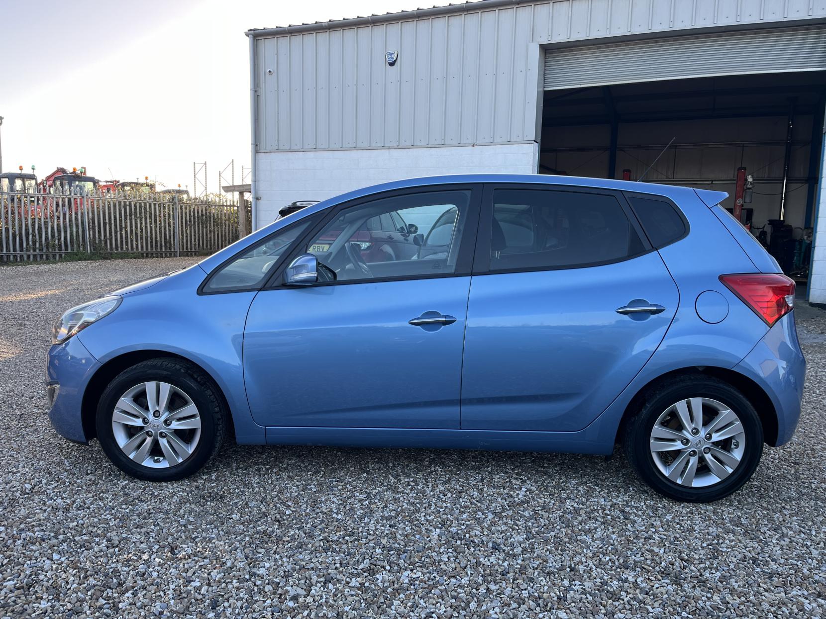 Hyundai ix20 1.6 Style Hatchback 5dr Petrol Auto Euro 5 (123 bhp)