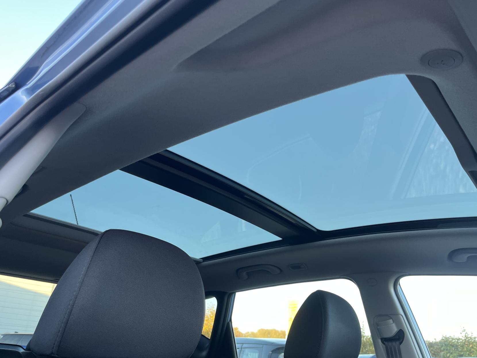 Hyundai ix20 1.6 Style Hatchback 5dr Petrol Auto Euro 5 (123 bhp)