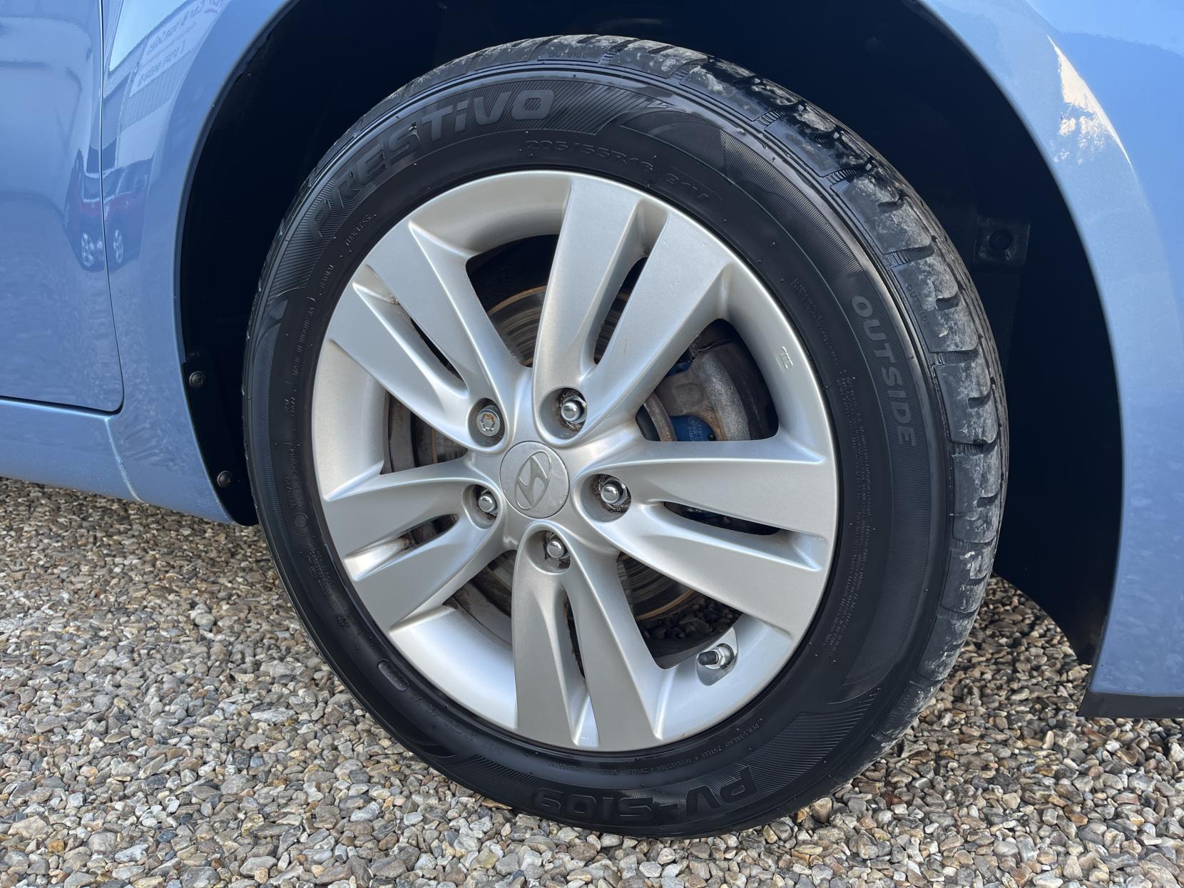 Hyundai ix20 1.6 Style Hatchback 5dr Petrol Auto Euro 5 (123 bhp)