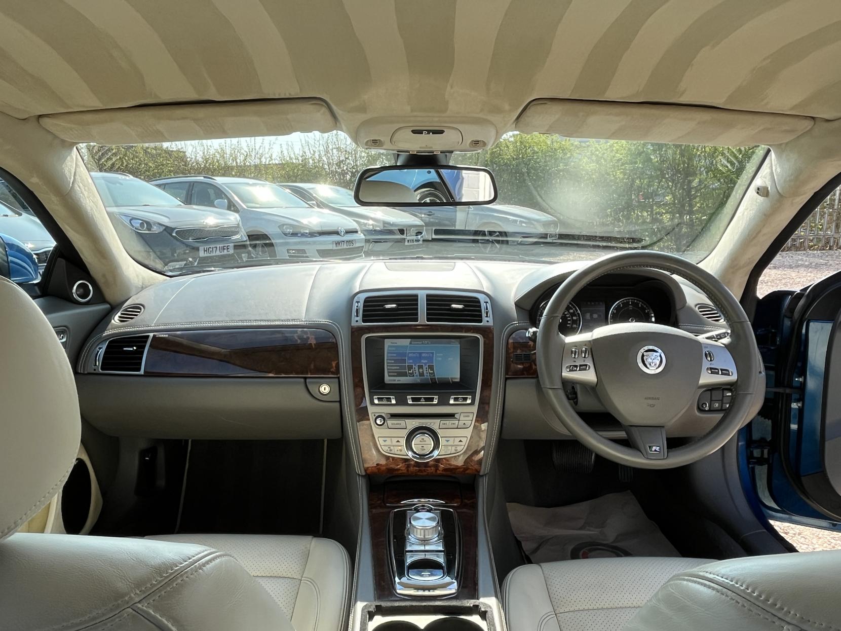 Jaguar XKR 5.0 V8 Coupe 2dr Petrol Auto Euro 5 (510 ps)