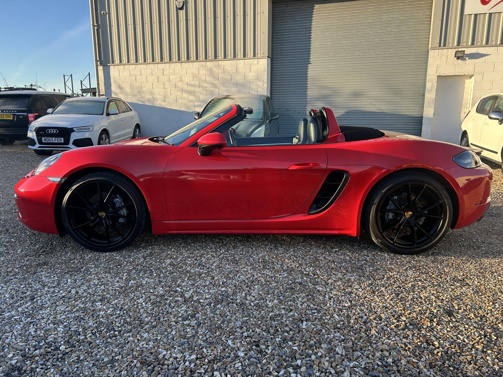Porsche 718 Boxster 2.0T Convertible 2dr Petrol PDK Euro 6 (s/s) (300 ps)