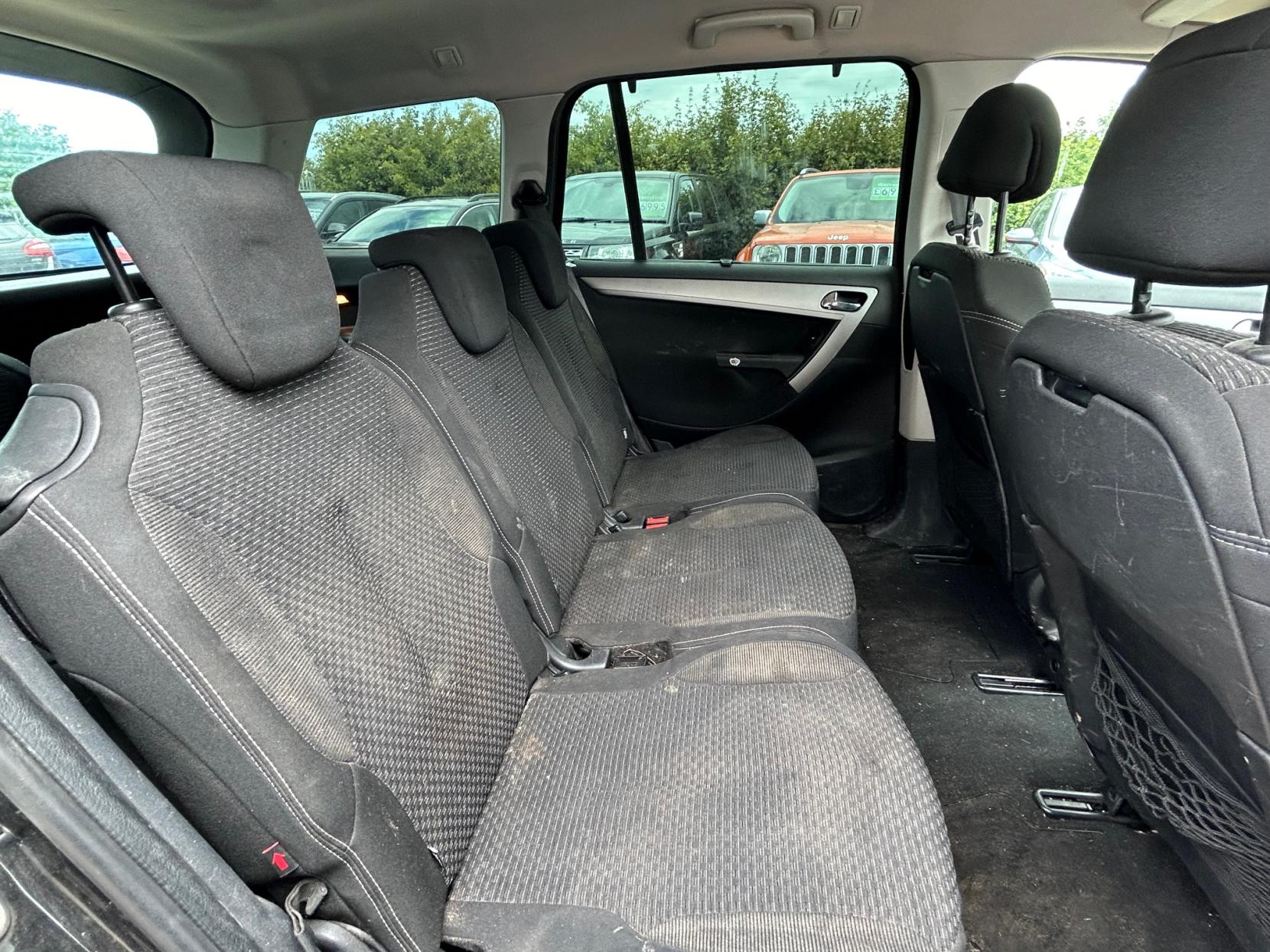 Citroen Grand C4 Picasso 1.6 HDi DPF VTR+ MPV 5dr Diesel Manual Euro 4 (110 ps)