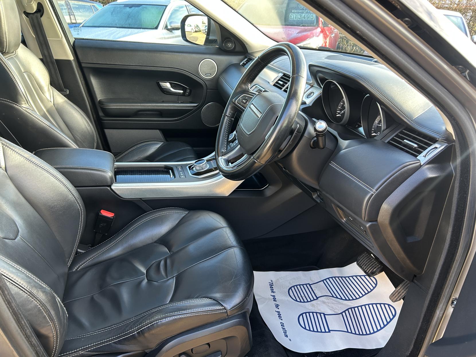 Land Rover Range Rover Evoque 2.2 SD4 Prestige SUV 5dr Diesel Auto 4WD Euro 5 (190 ps)