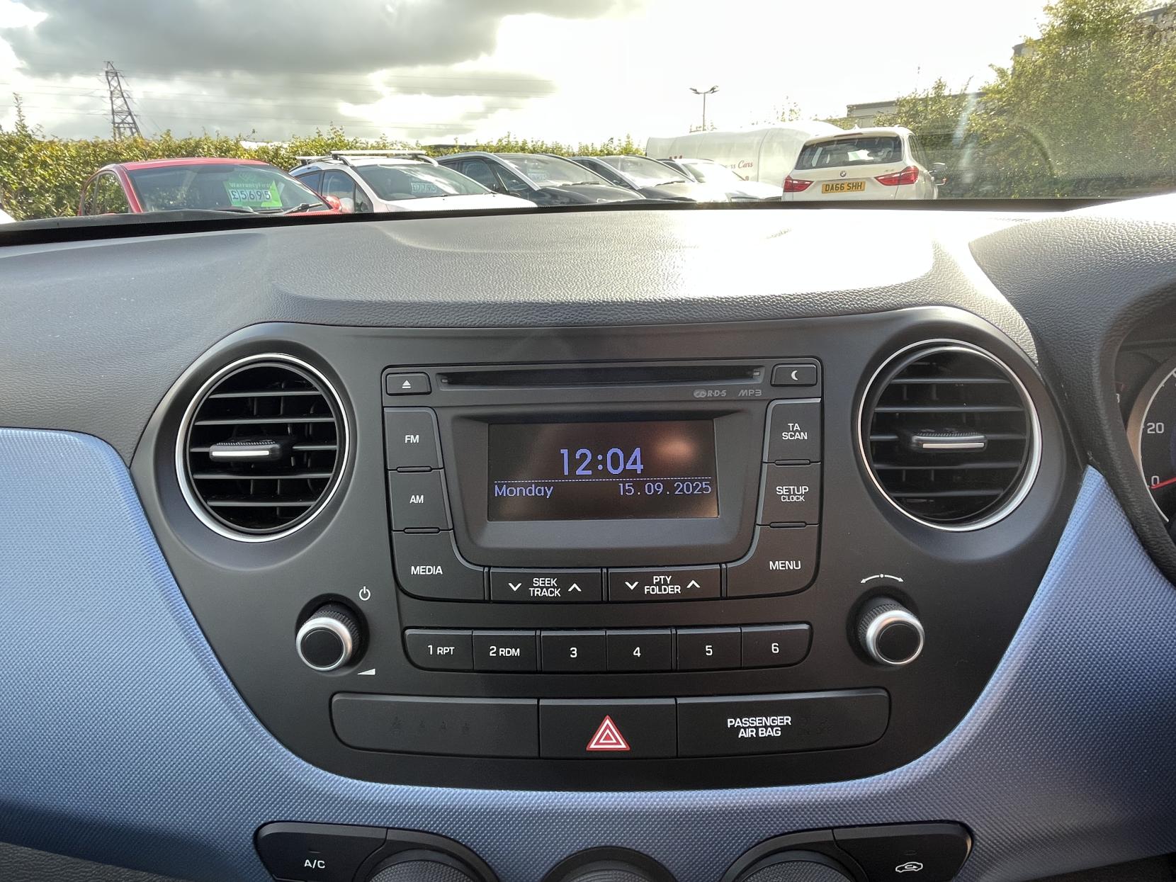 Hyundai i10 1.0 SE Hatchback 5dr Petrol Manual Euro 5 (66 ps)