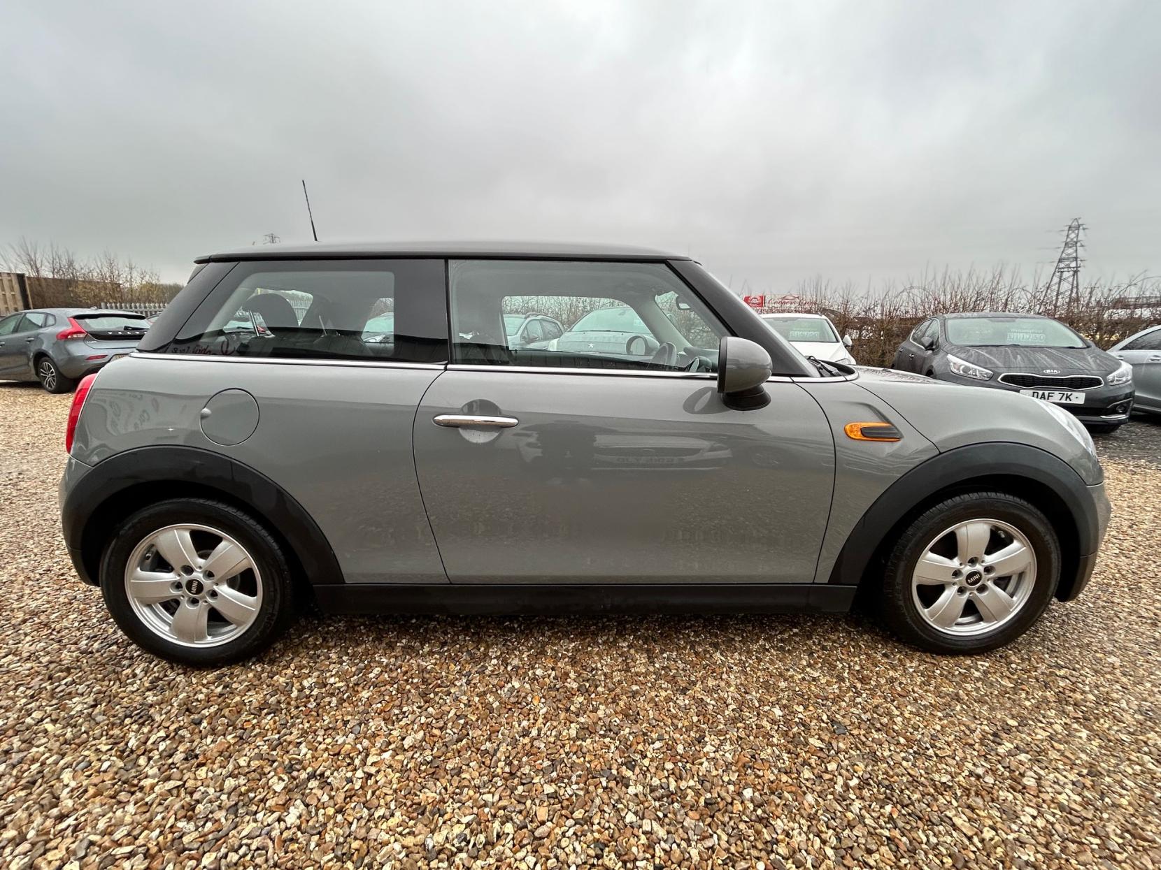 MINI Hatch 1.2 One Hatchback 3dr Petrol Manual Euro 6 (s/s) (102 ps)