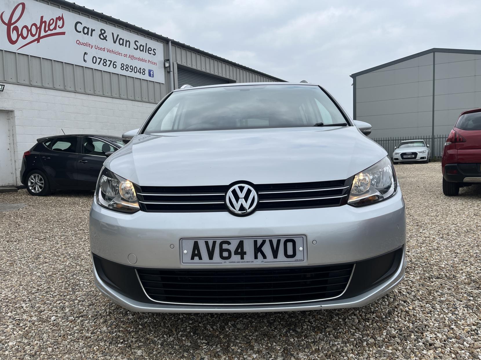 Volkswagen Touran 1.6 TDI BlueMotion Tech SE MPV 5dr Diesel DSG Euro 5 (s/s) (105 ps)